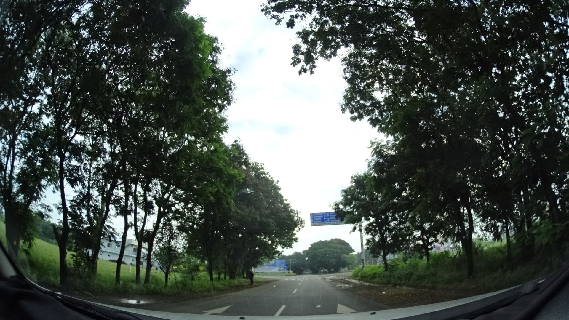 Street view near The Rajaputana Palace, Bhopal — © geohacker (CC BY-SA · Mapillary)