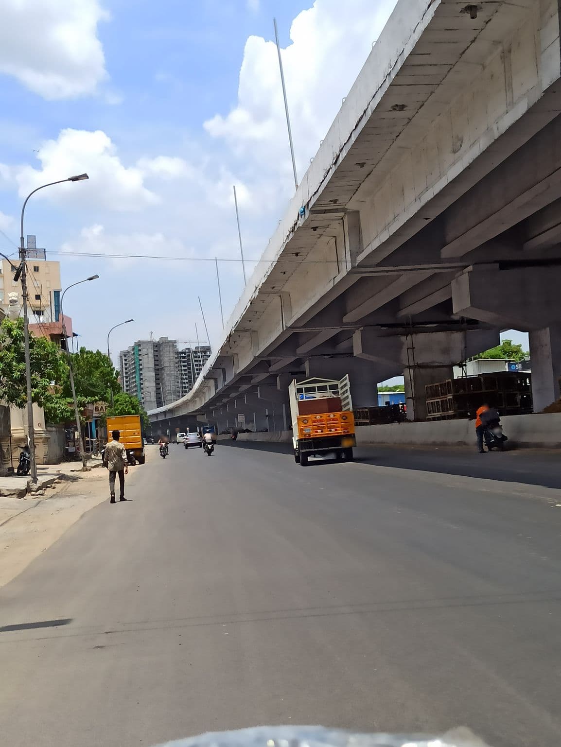 Street view near Hotel Arun Internationaal, Nerkunram — © parthiiban (CC BY-SA · Mapillary)