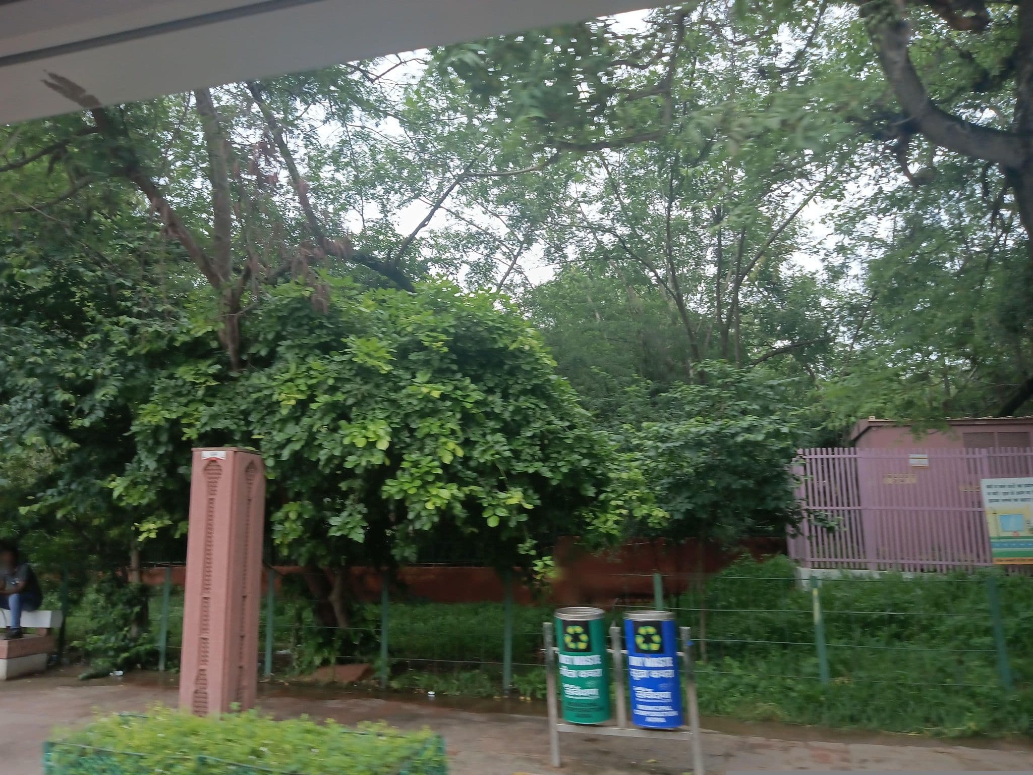 Street view near Hotel Taj Plaza, Agra — © maheshika (CC BY-SA · Mapillary)