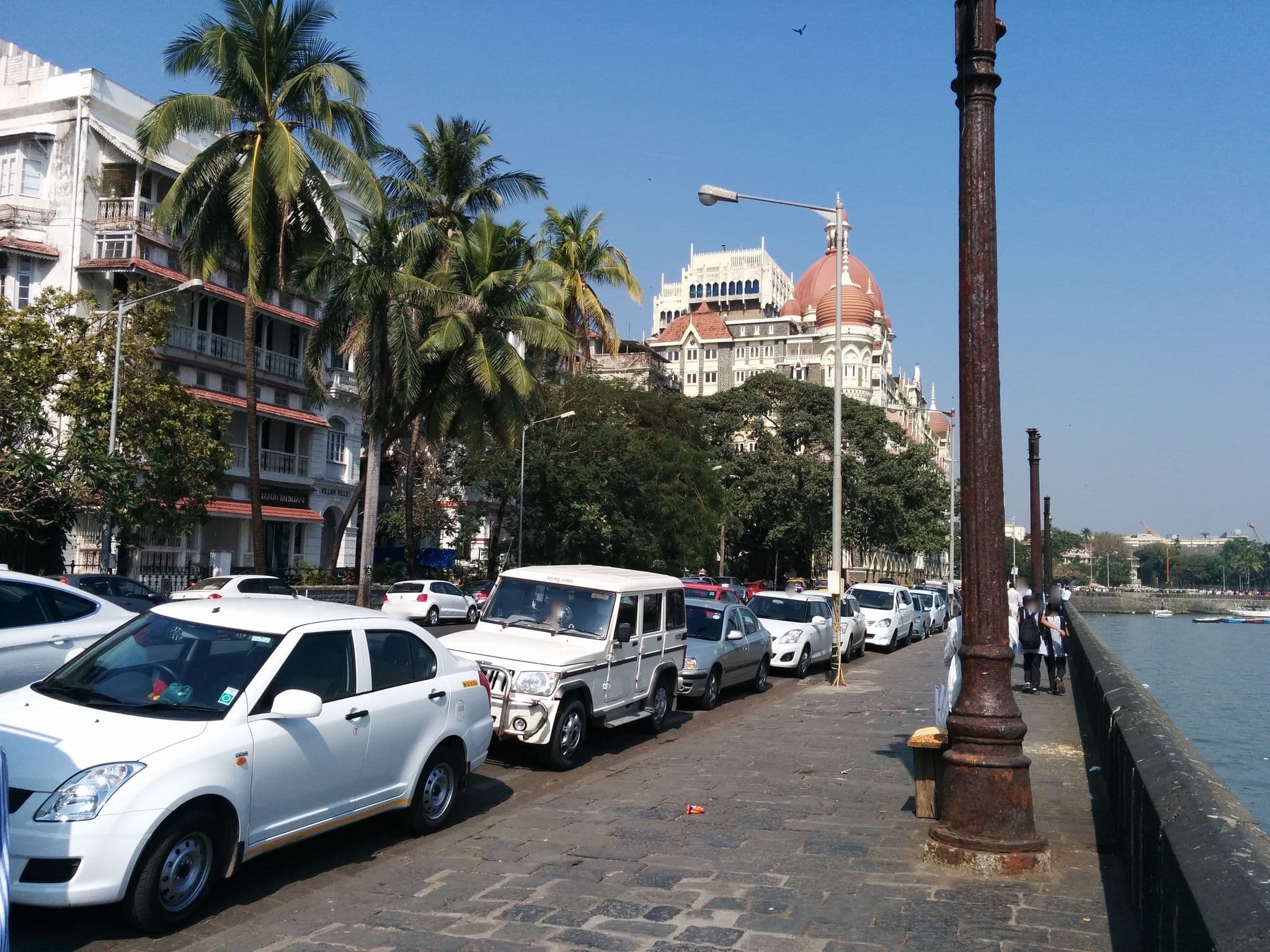 Street view near Hotel Prosser's, Kegaon — © sashazykov (CC BY-SA · Mapillary)