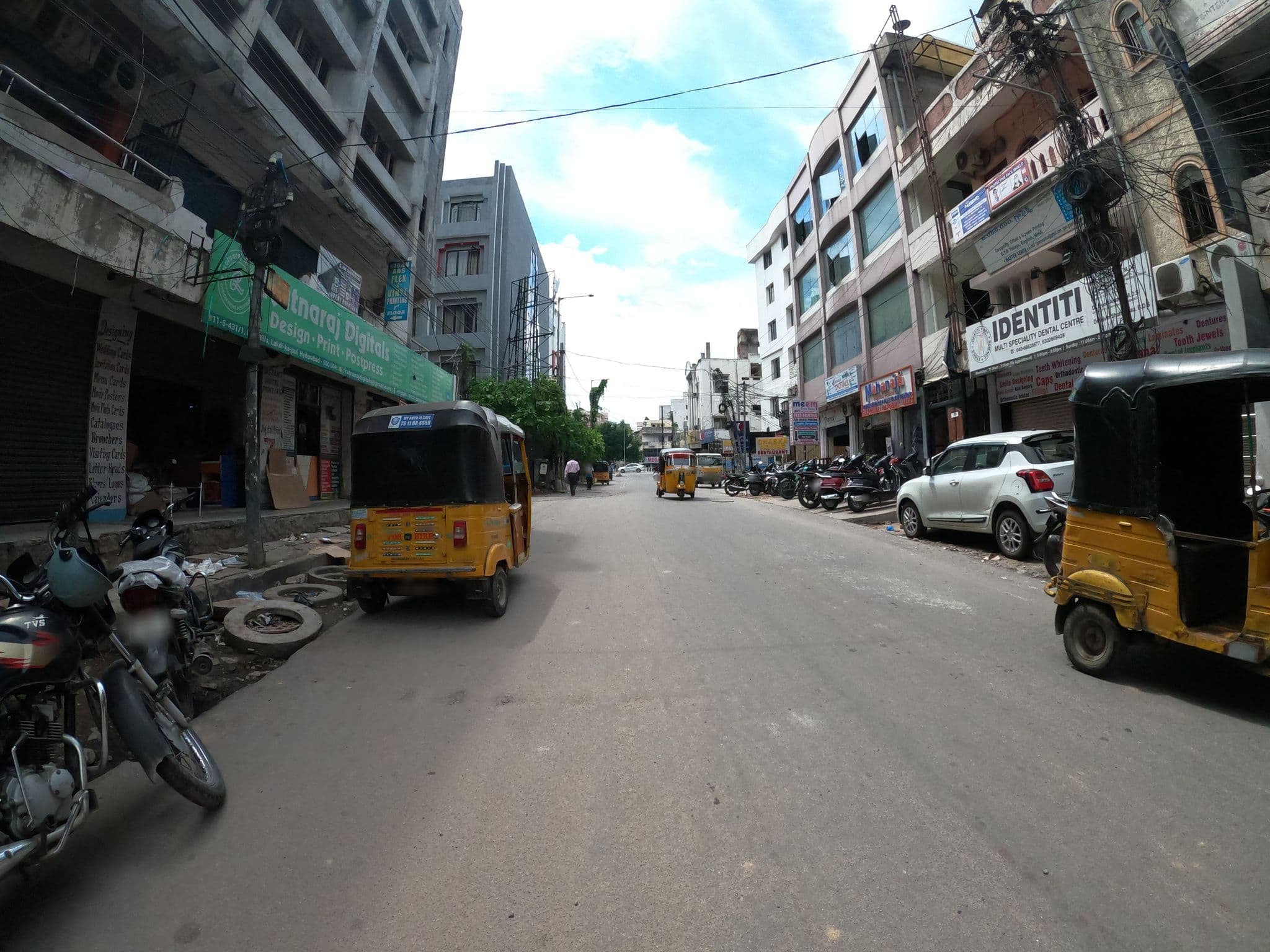 Street view near Hotel Pearl Regency, Hyderabad — © pra1985 (CC BY-SA · Mapillary)