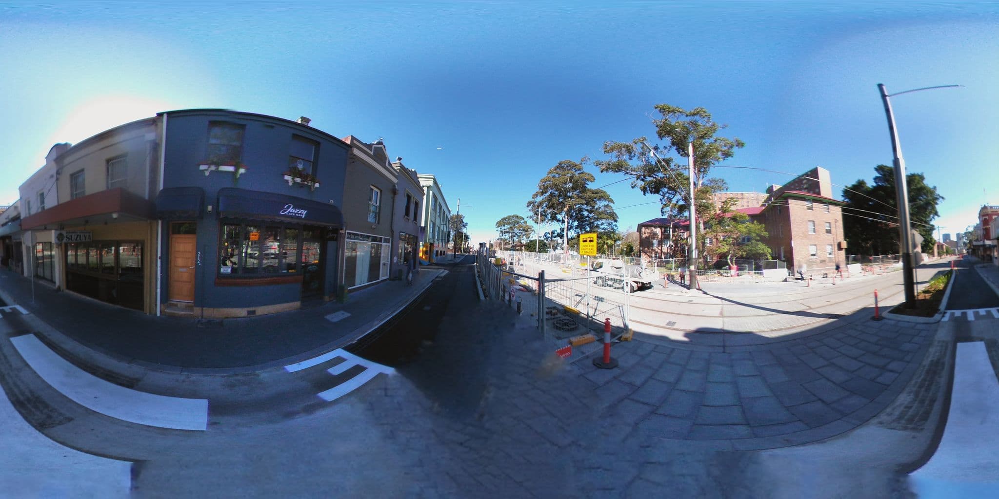 Street view near Shakespeare Hotel, Surry Hills — © aharvey (CC BY-SA · Mapillary)