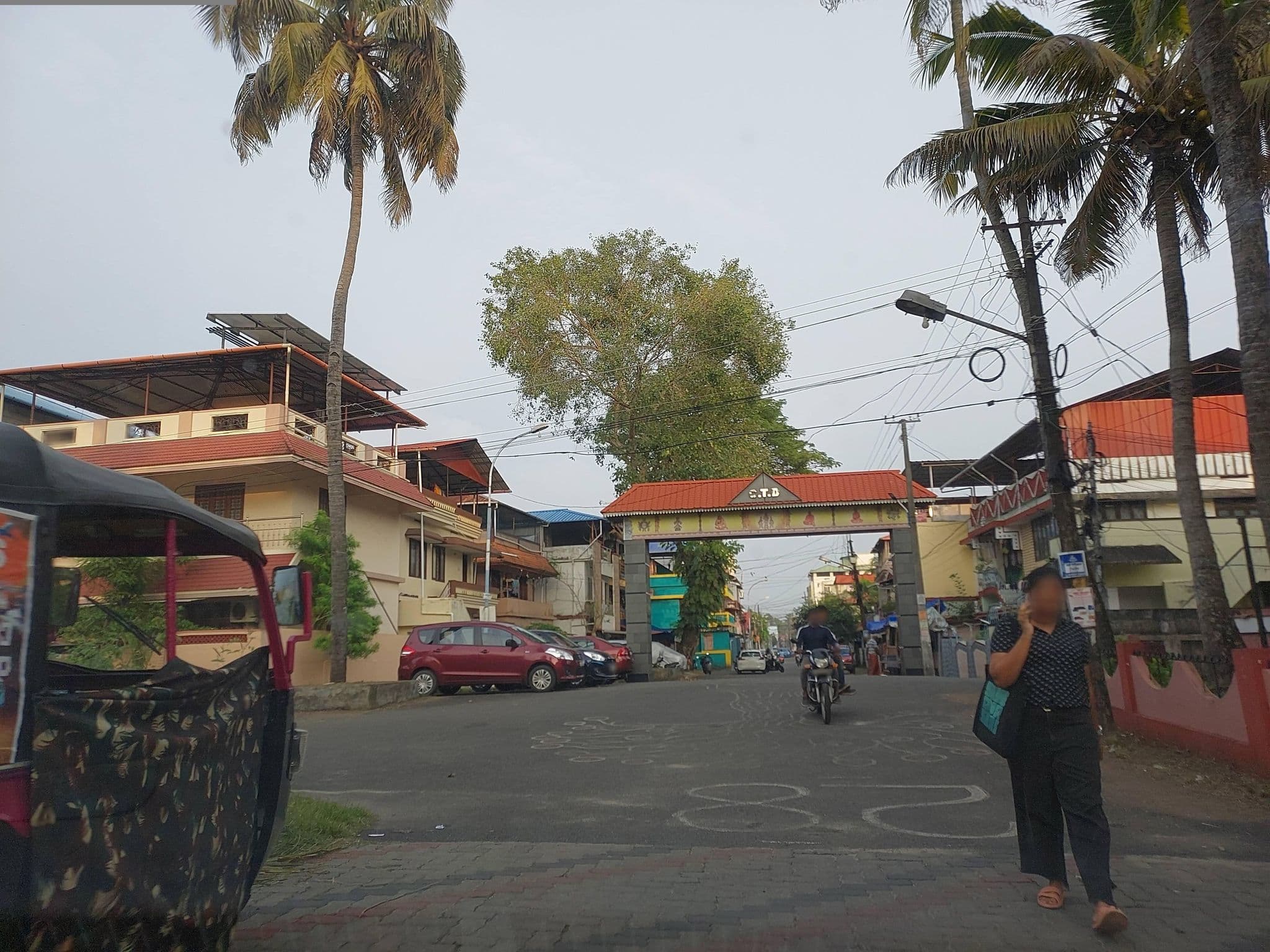 Street view near T. D. Guest House, Vypīn