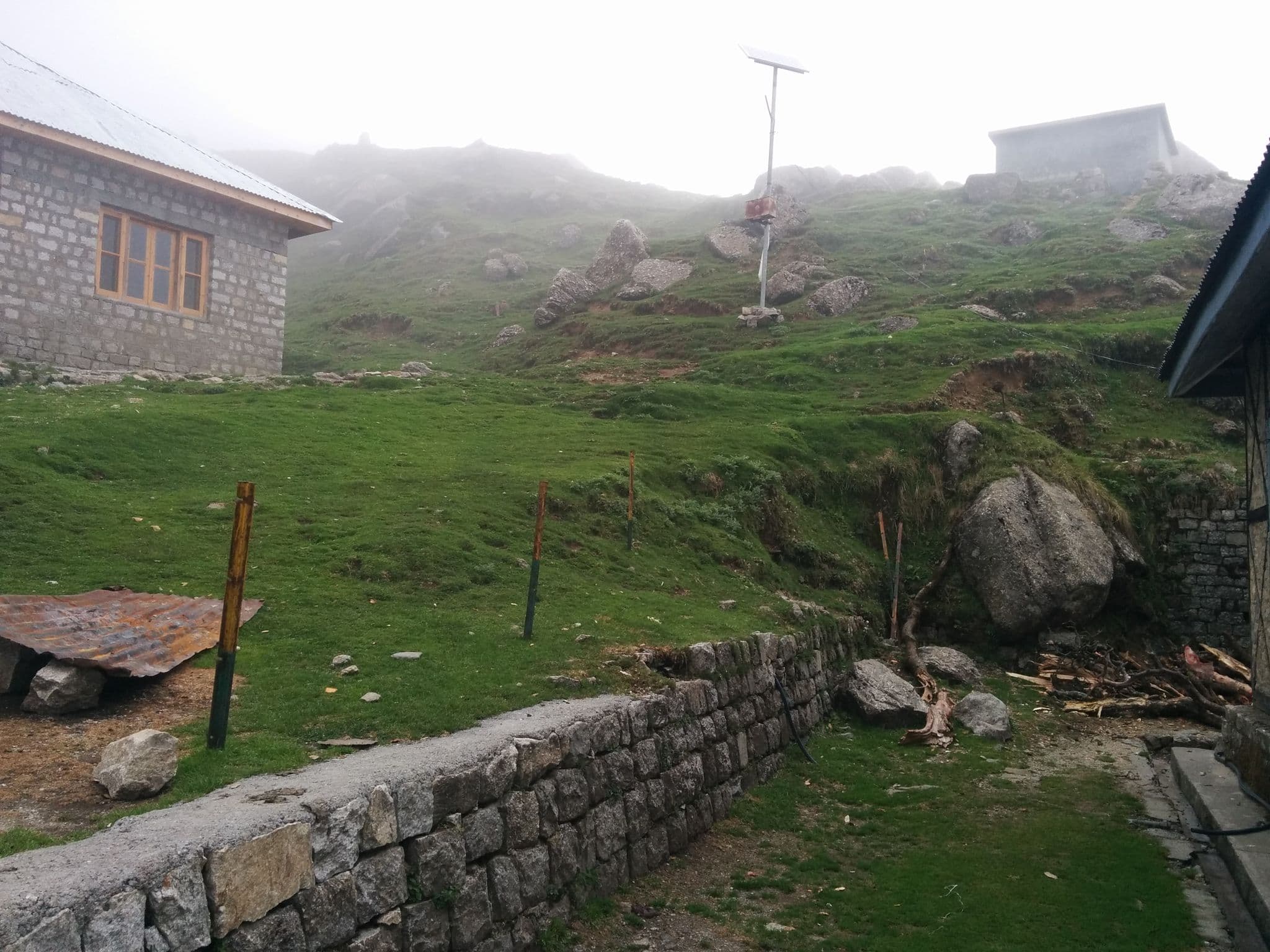 Street view near Forest Rest House, Dharamsala