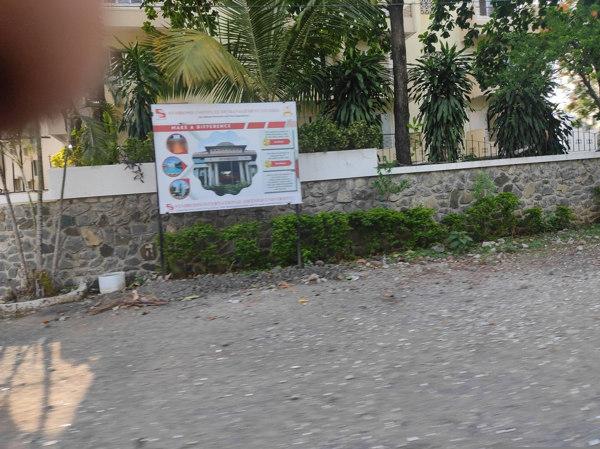 Street view near Main Girls Hostel, Khadki — © arjunkhotodkar12 (CC BY-SA · Mapillary)
