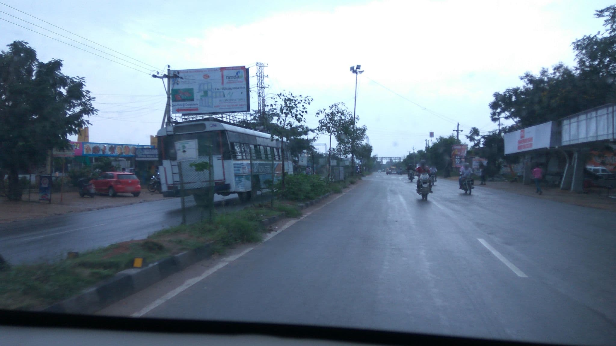 Street view near Jagadamba Hotel, Medpalli — © natarajakaveeti (CC BY-SA · Mapillary)