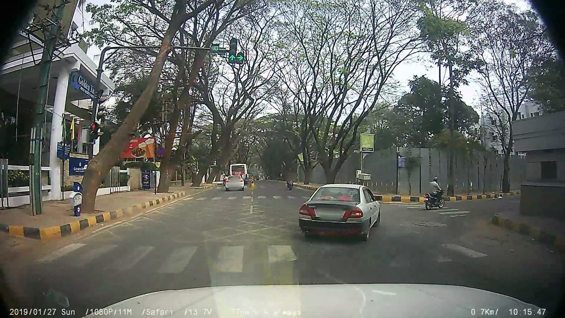 Street view near Golden Tulip, Maragondahalli — © johnichan (CC BY-SA · Mapillary)