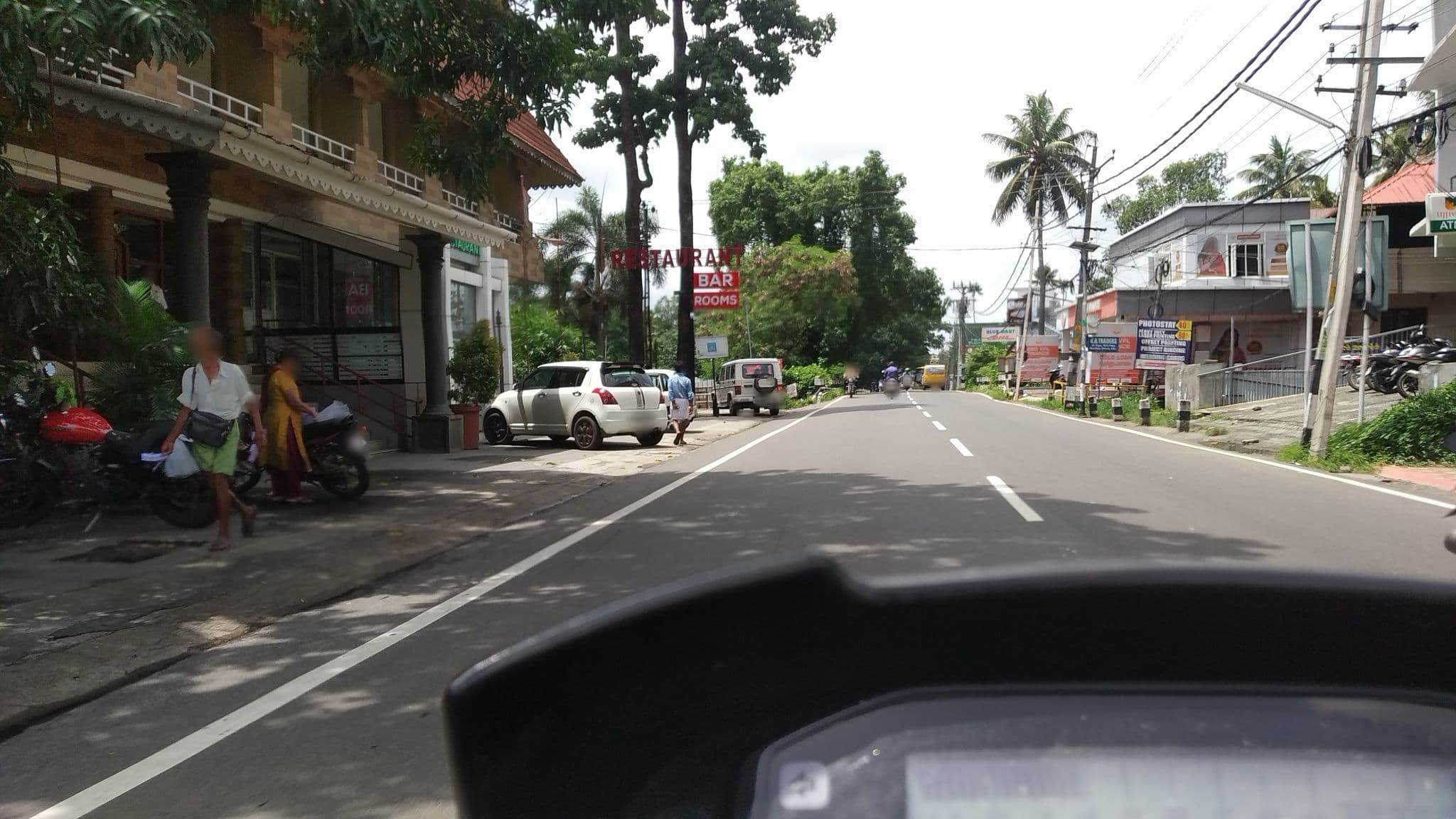 Street view near Cee Cee Tower, Parūr — © jothishbabu (CC BY-SA · Mapillary)