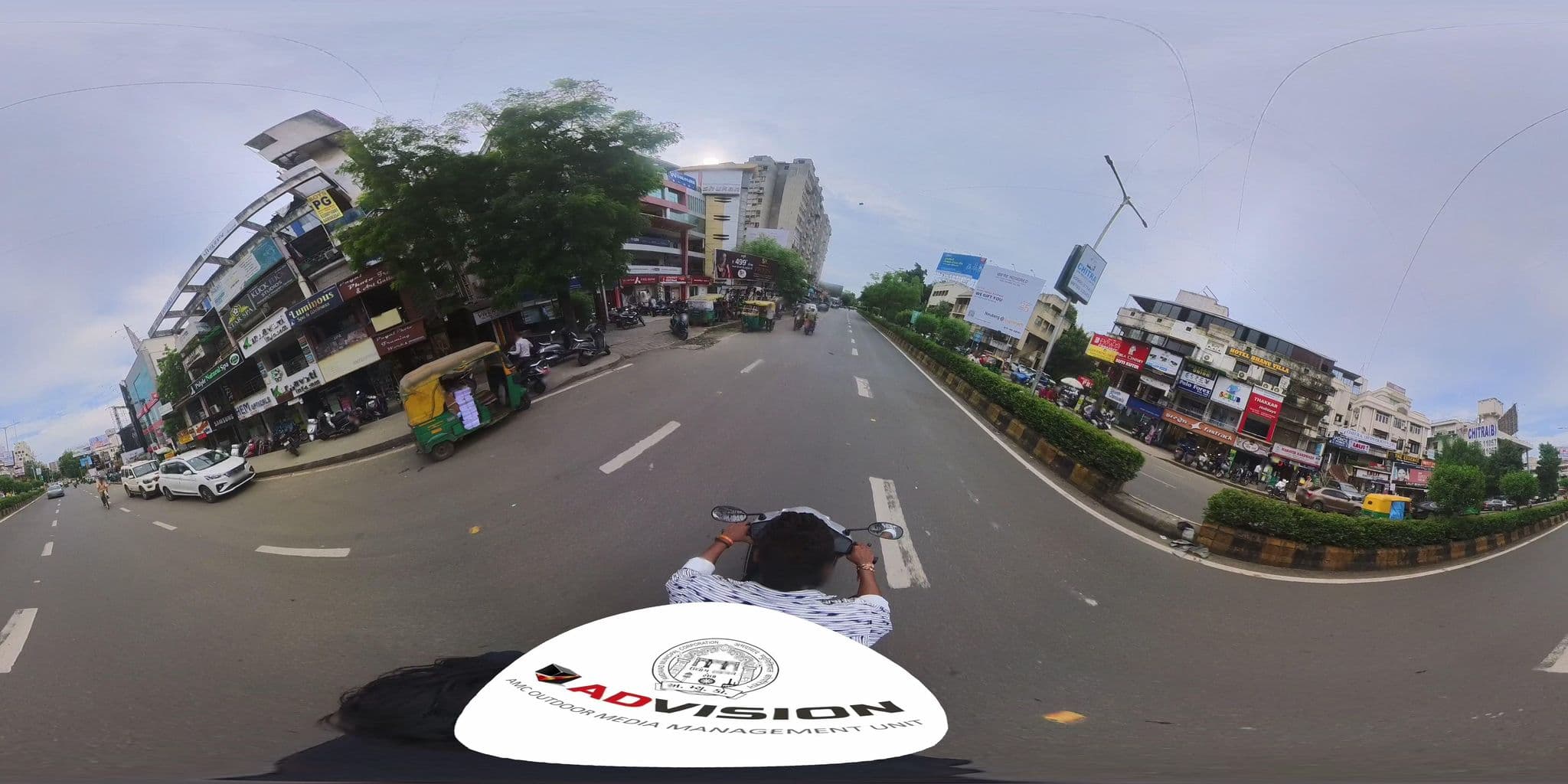 Street view near Jain Hostel, Ahmedabad — © skysign (CC BY-SA · Mapillary)