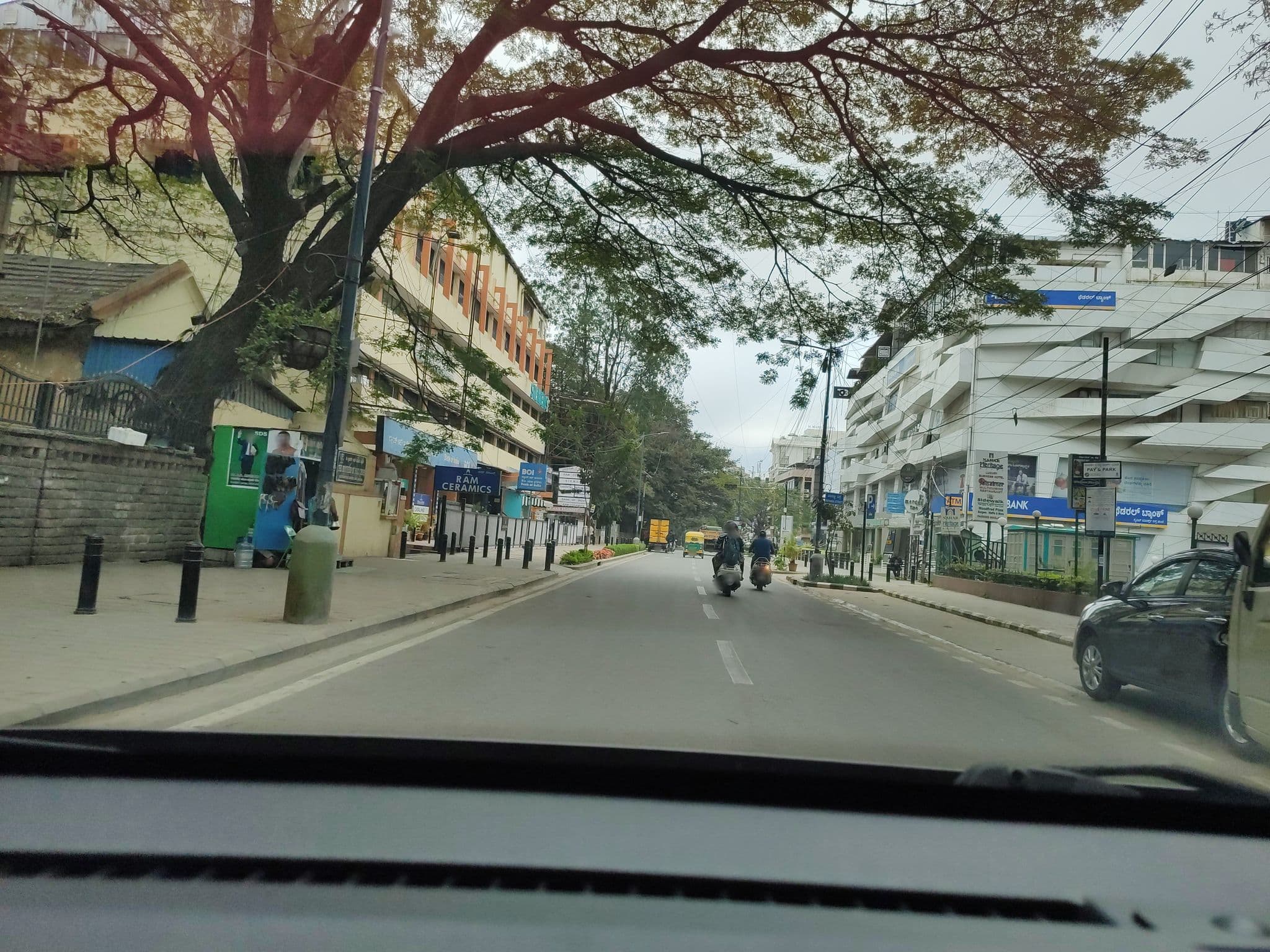 Street view near Nahar Heritage Hotel, Bengaluru