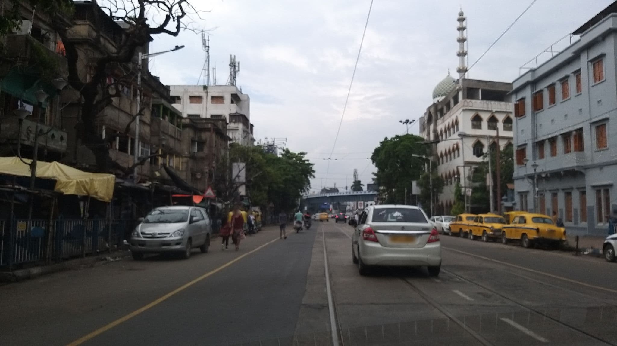 Street view near Park Guest House, Kolkata — © tasauf1980 (CC BY-SA · Mapillary)
