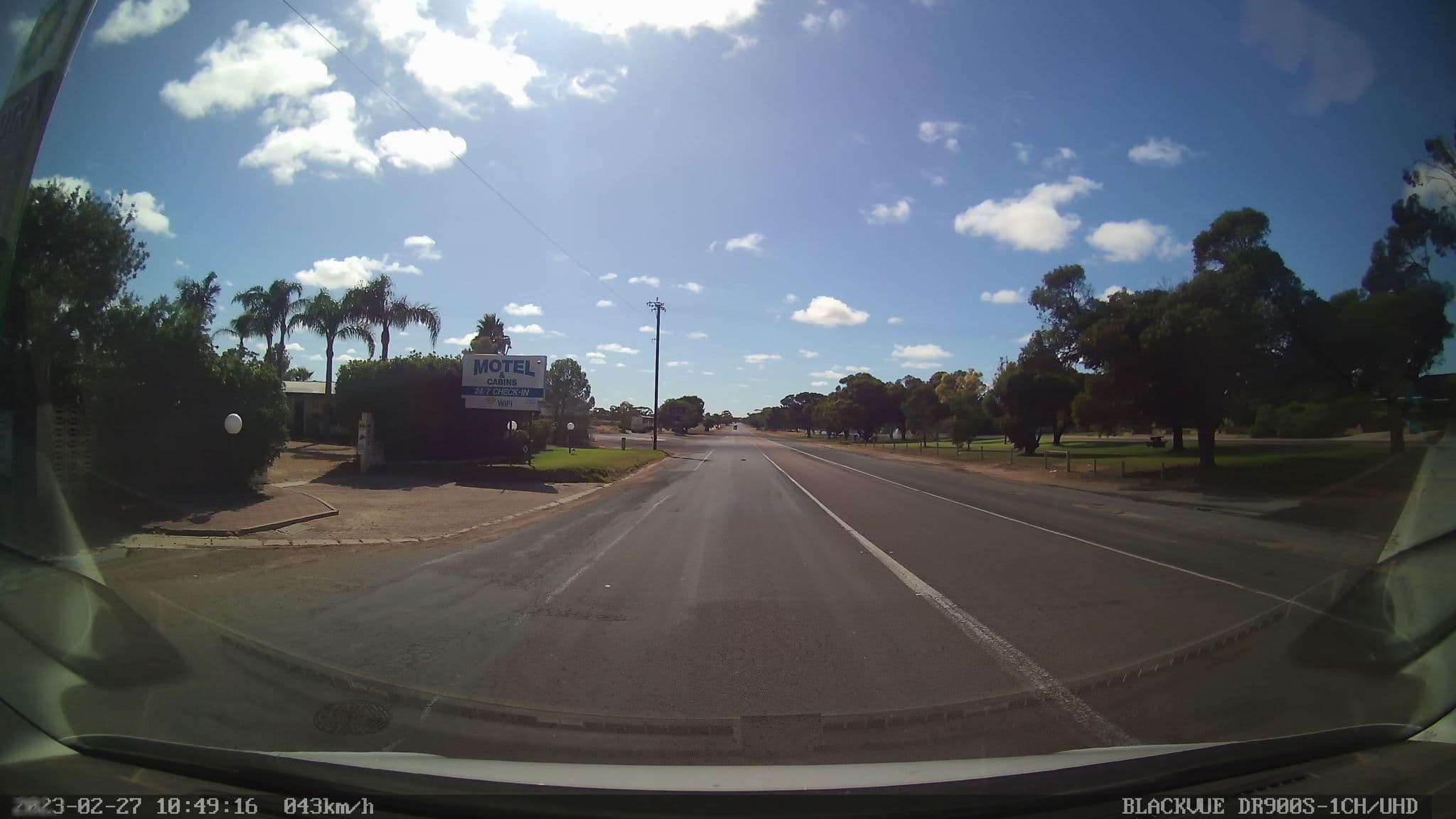 Street view near Pinnaroo Motel, Loxton — © bob3bob3 (CC BY-SA · Mapillary)