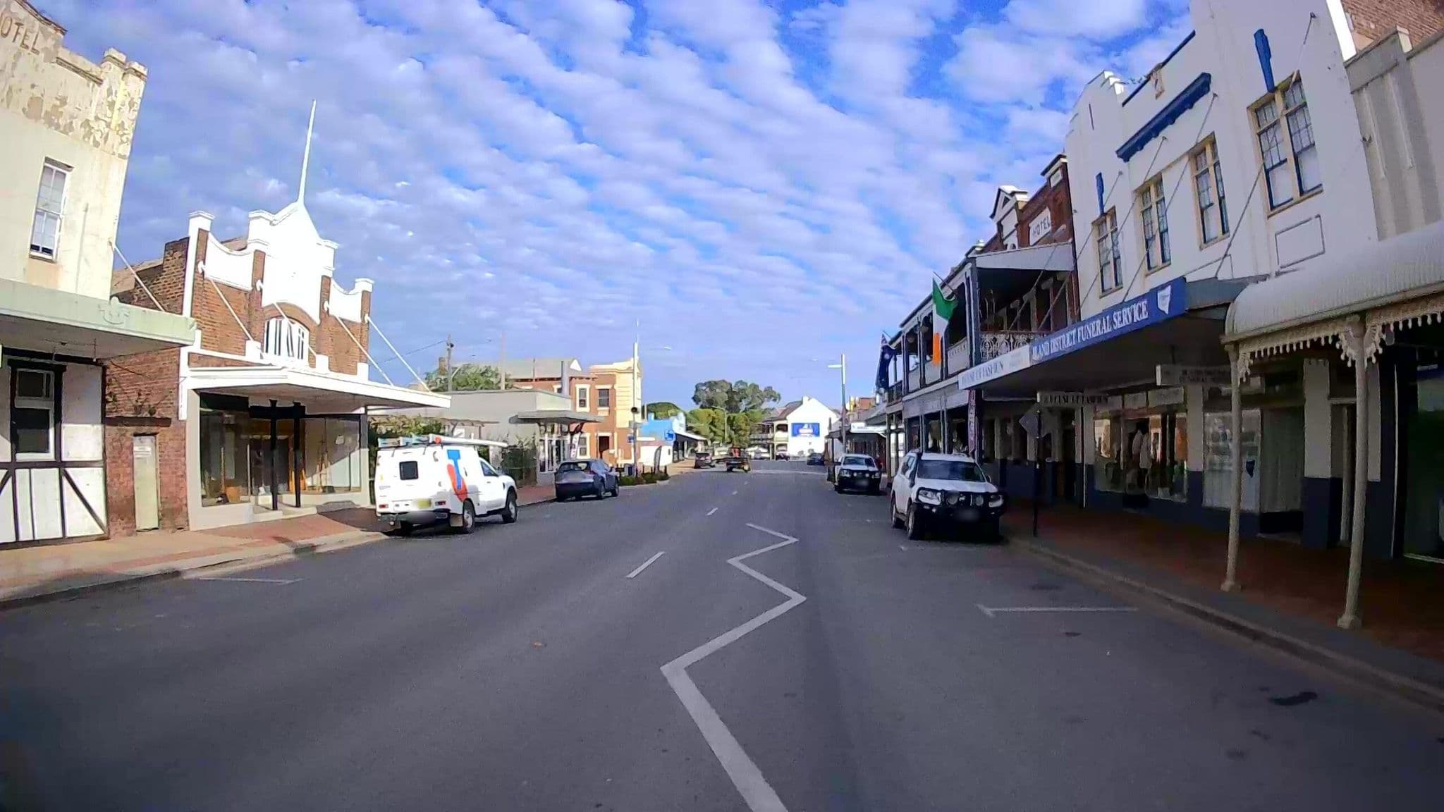 Street view near Royal Hotel, West Wyalong — © bob3bob3 (CC BY-SA · Mapillary)