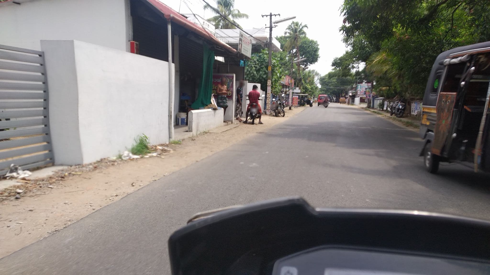 Street view near Annapoorna Food Court, Kadamakudi — © jothishbabu (CC BY-SA · Mapillary)
