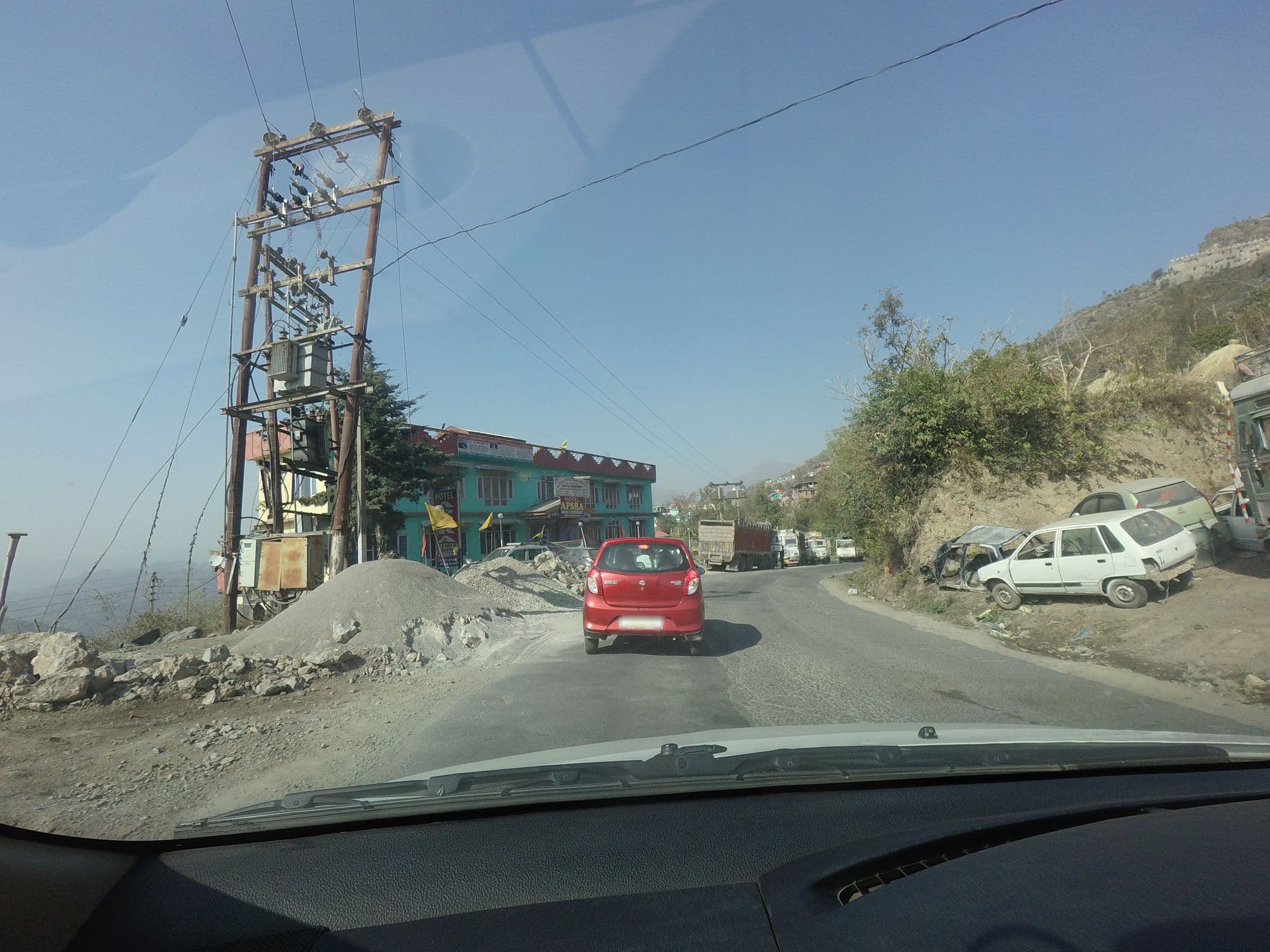 Street view near Apsara Hotel and Restaurant, Arki — © natarajakaveeti (CC BY-SA · Mapillary)