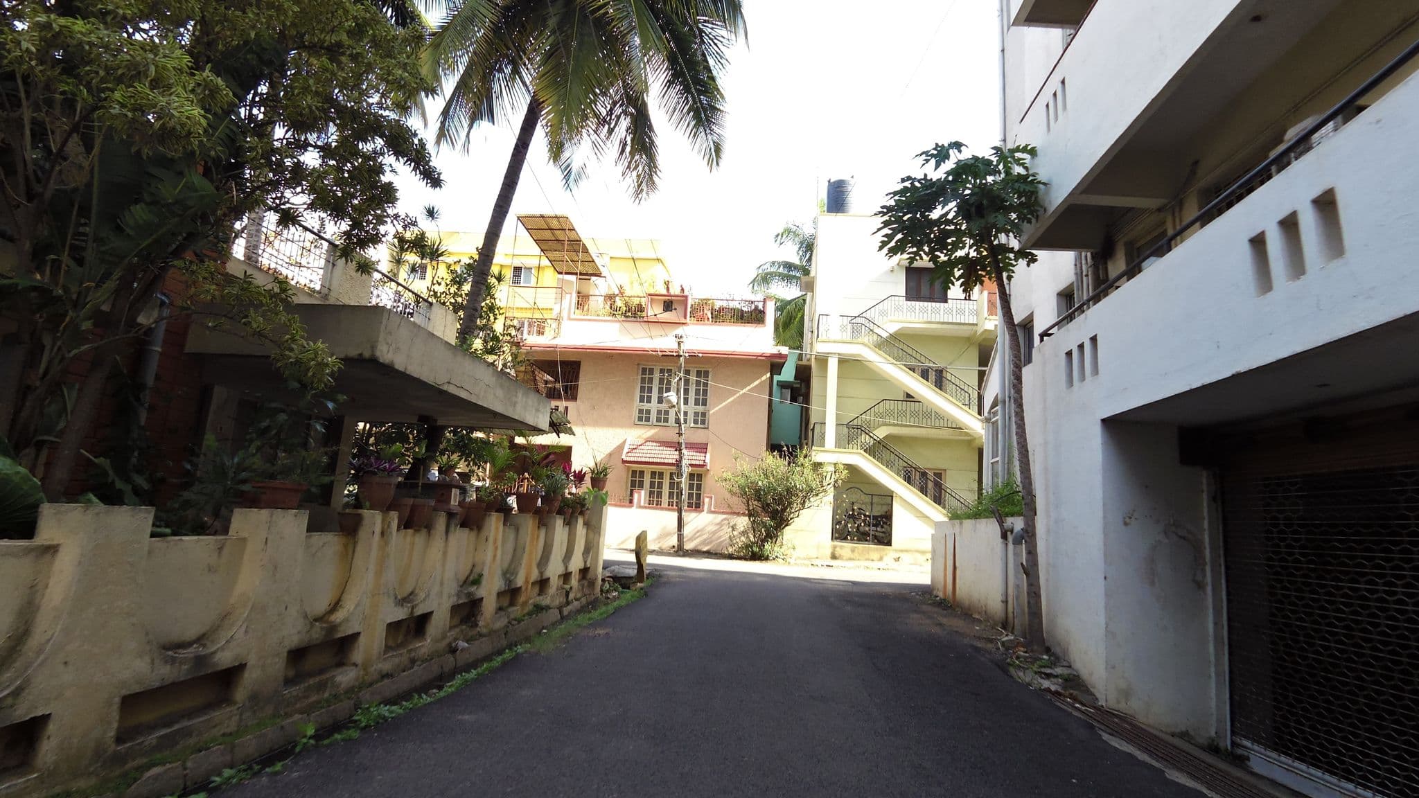 Street view near The Olive Hotel, Bengaluru — © maning (CC BY-SA · Mapillary)