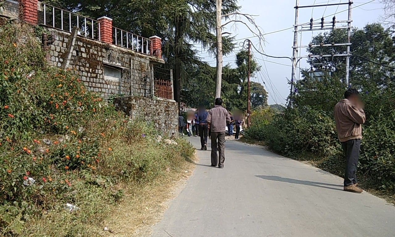 Street view near Municipal Corporation Guest Houe, Pālampur — © bholekibhasam (CC BY-SA · Mapillary)