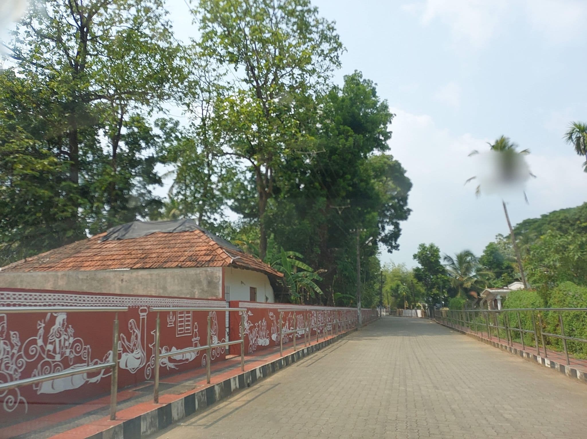 Street view near Sankaracharya Guest House, Martūru — © V15 (CC BY-SA · Mapillary)