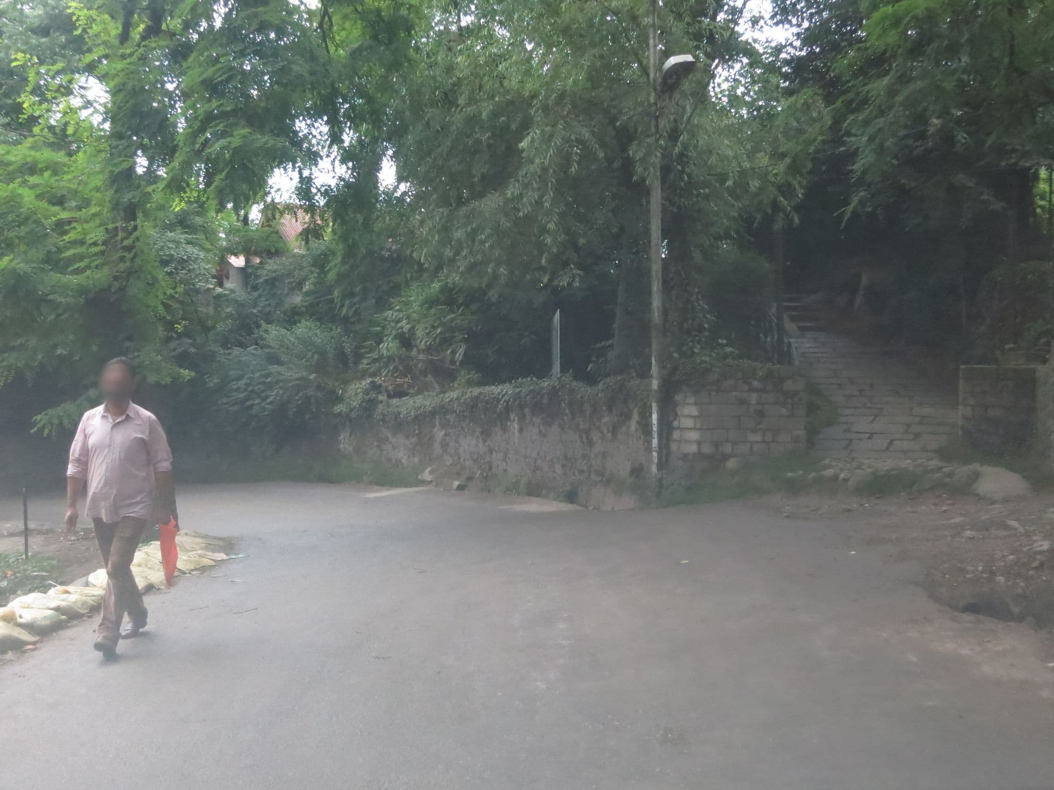Street view near the sunshine heritage, Kulu