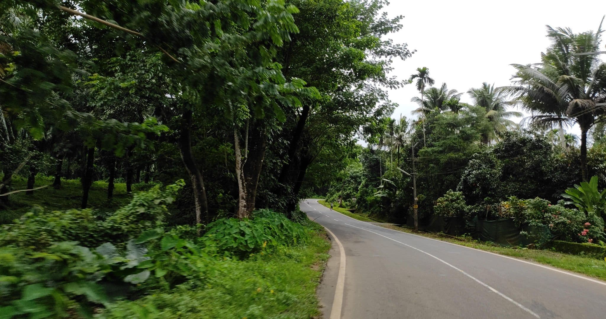 Street view near Dil Hotel and Lodge, Martūru — © V15 (CC BY-SA · Mapillary)