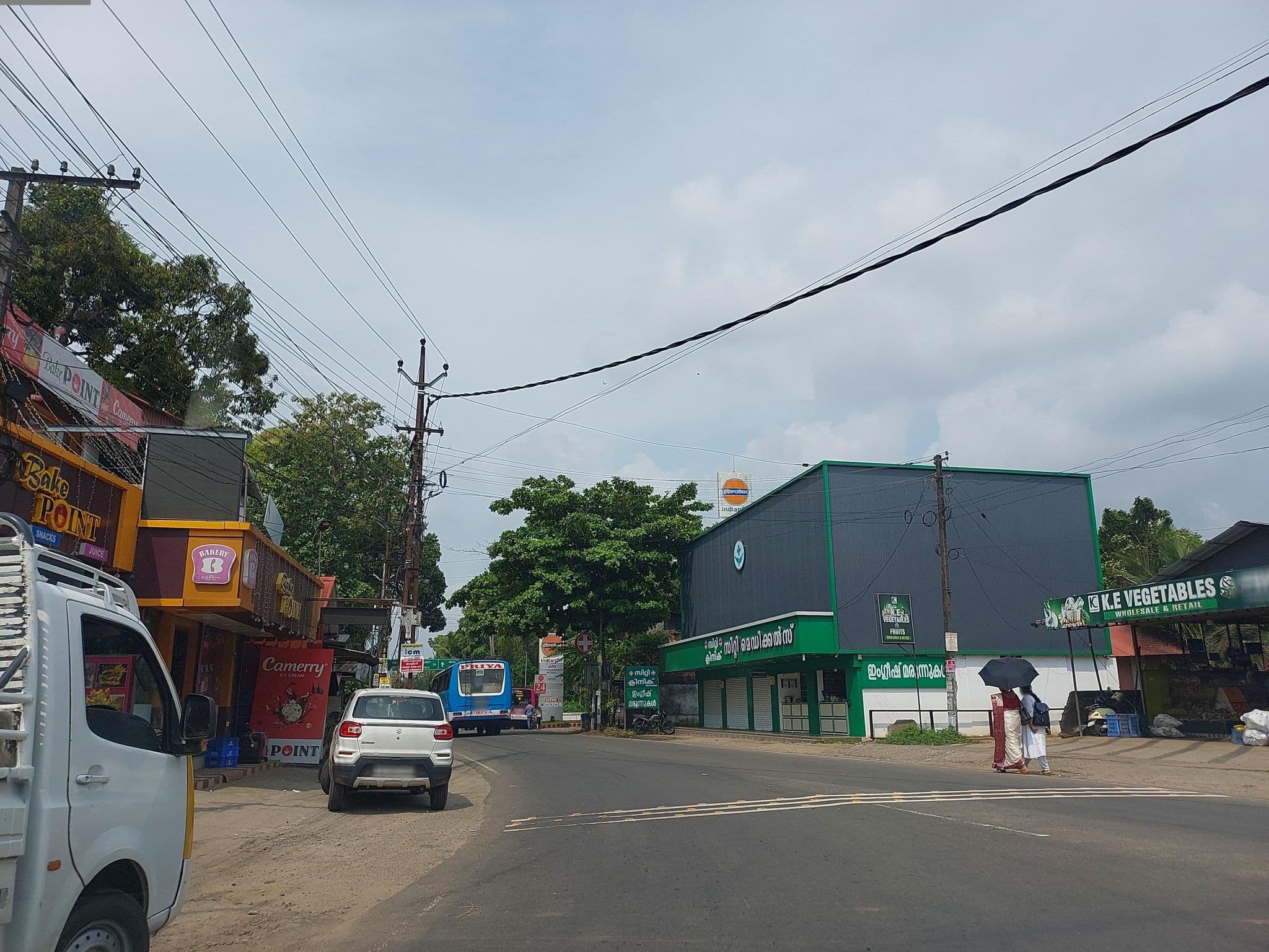 Street view near Le Palace Hotel, Vaikam — © V15 (CC BY-SA · Mapillary)