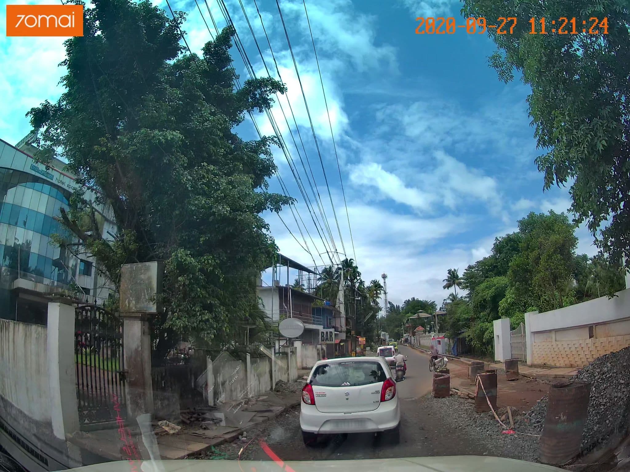 Street view near pranamam hotel, Kurumpilavu — © johnichan (CC BY-SA · Mapillary)