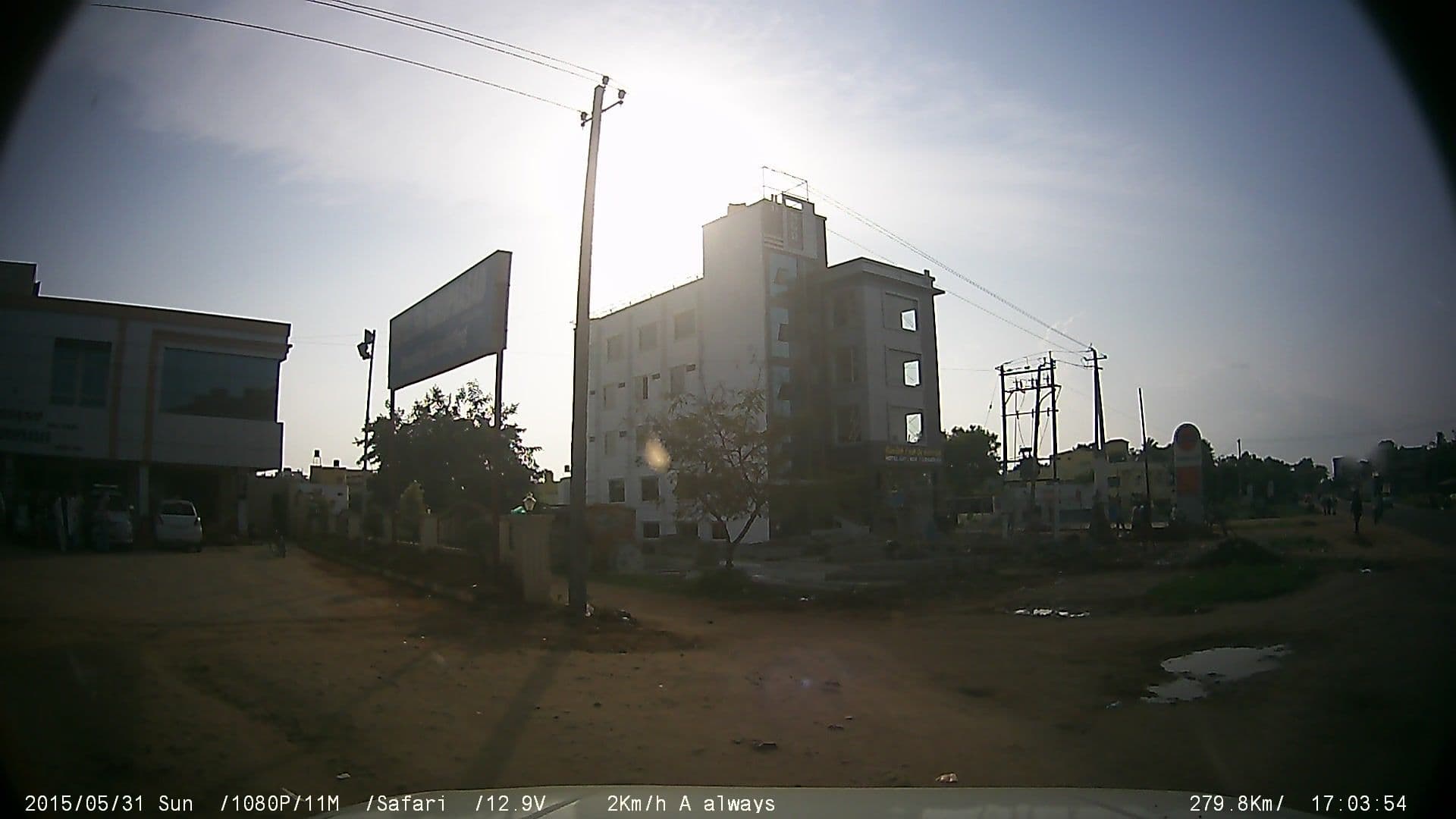 Street view near Udupi Sathkaar, Gundlupēt — © johnichan (CC BY-SA · Mapillary)