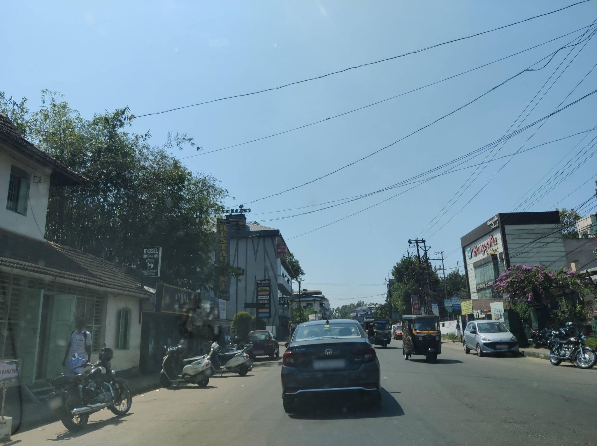 Street view near open kitchen, Panachikkad — © Gannu03 (CC BY-SA · Mapillary)