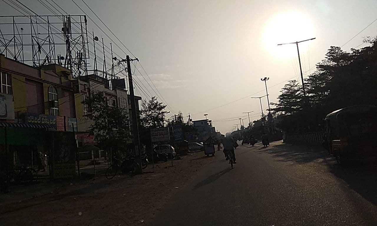 Street view near Eswar Residency, Machilīpatnam — © natarajakaveeti (CC BY-SA · Mapillary)