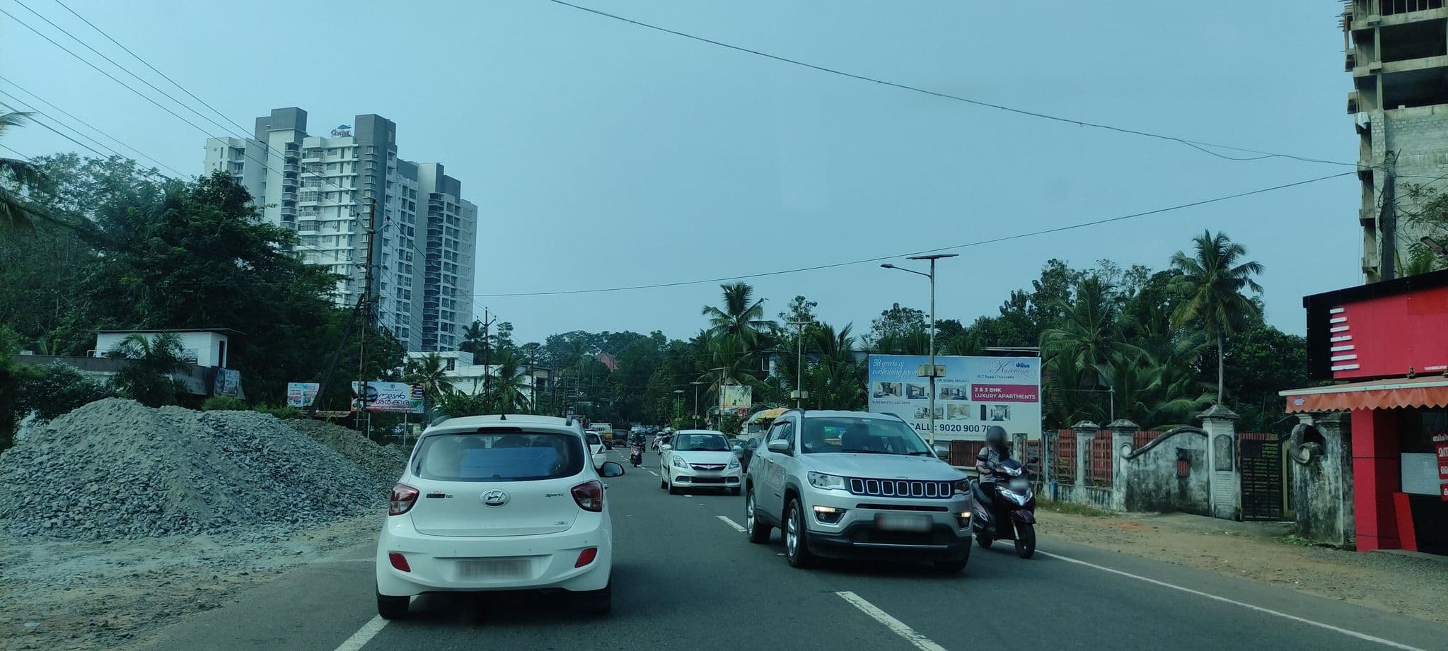 Street view near Eat and park, Tiruvalla — © V15 (CC BY-SA · Mapillary)