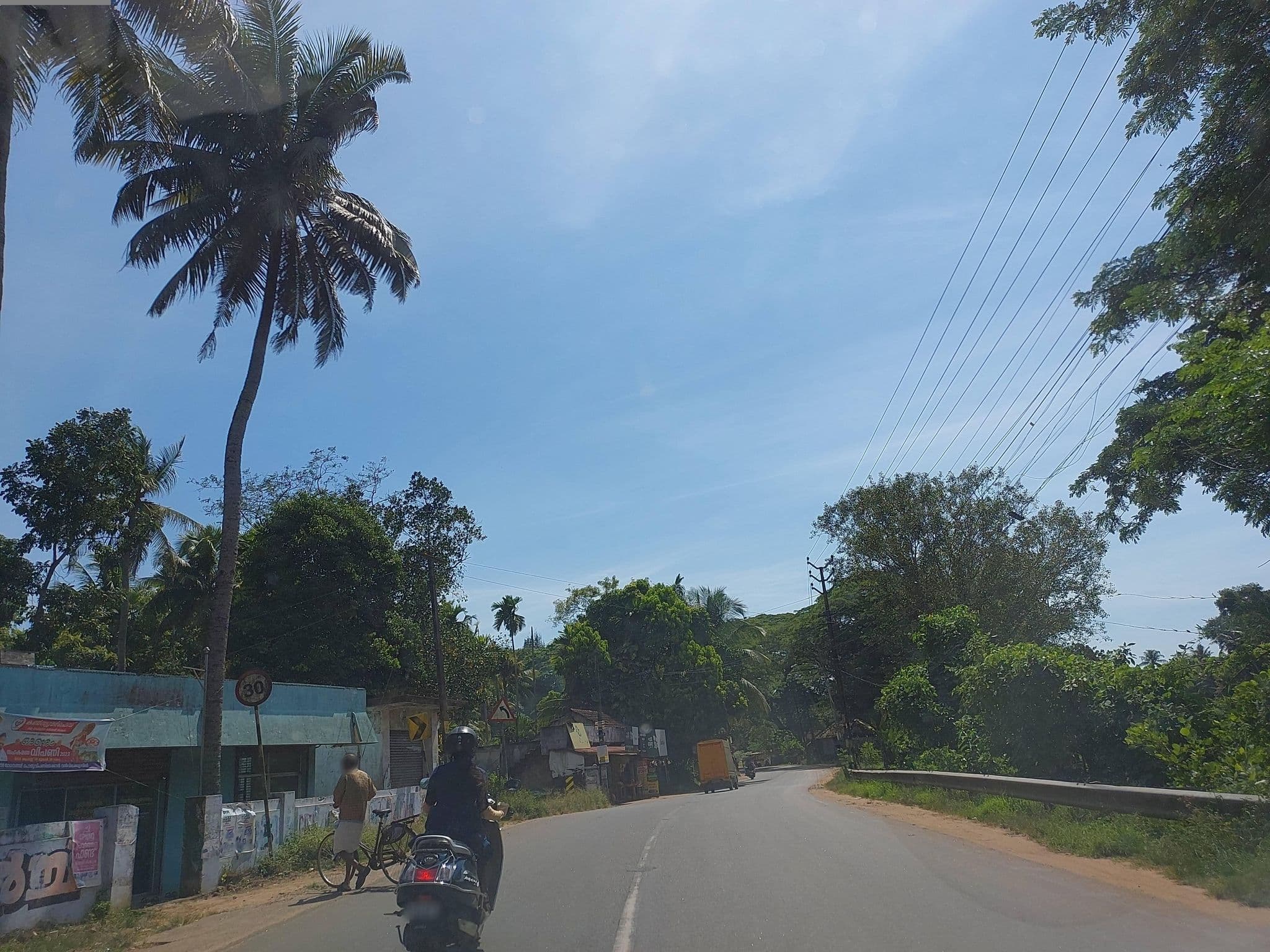 Street view near Hotel Kailas, Vadayar, Vaikam — © V15 (CC BY-SA · Mapillary)