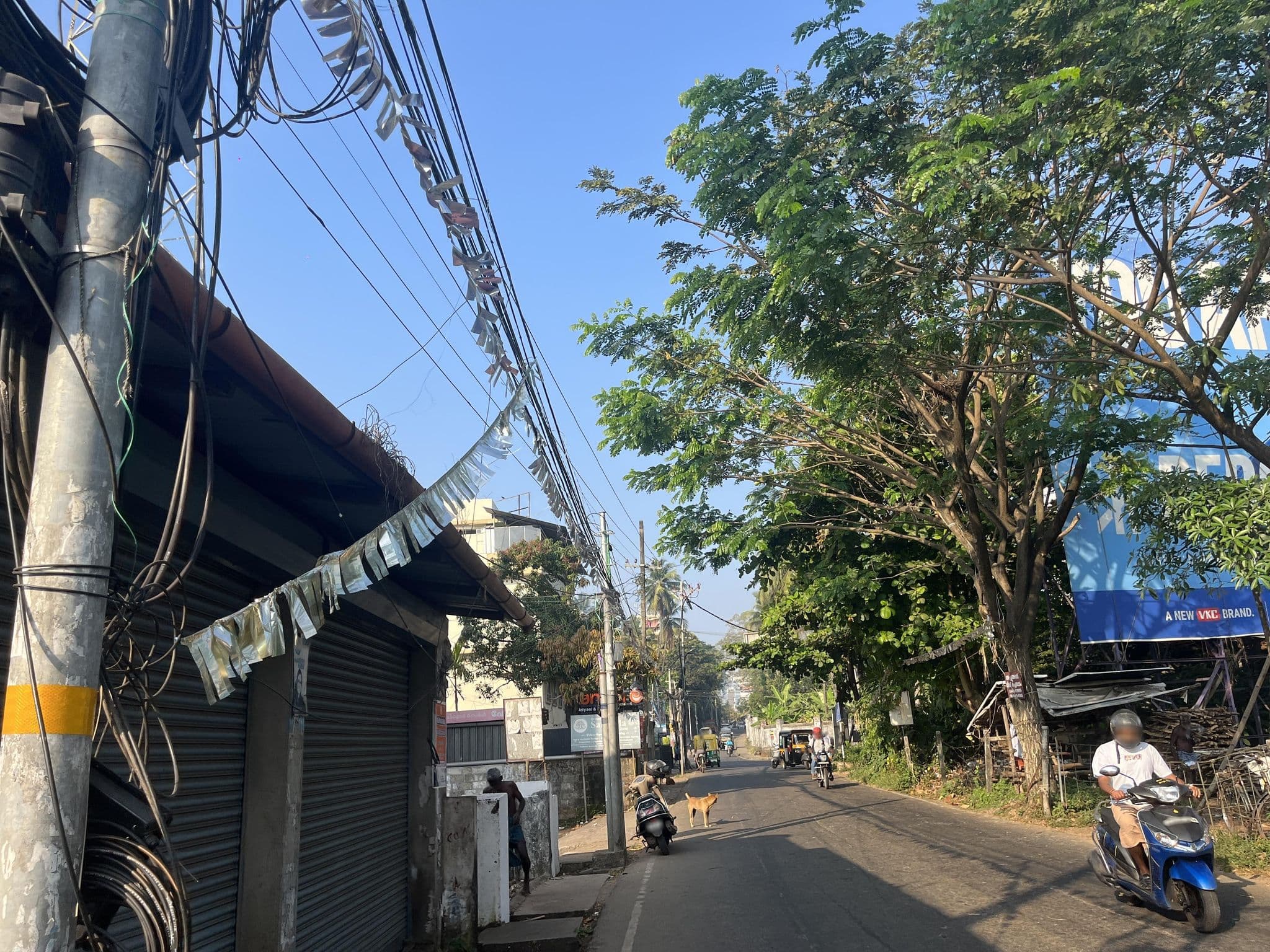 Street view near ambika hotel mess, Kozhikode — © livableurbanism (CC BY-SA · Mapillary)
