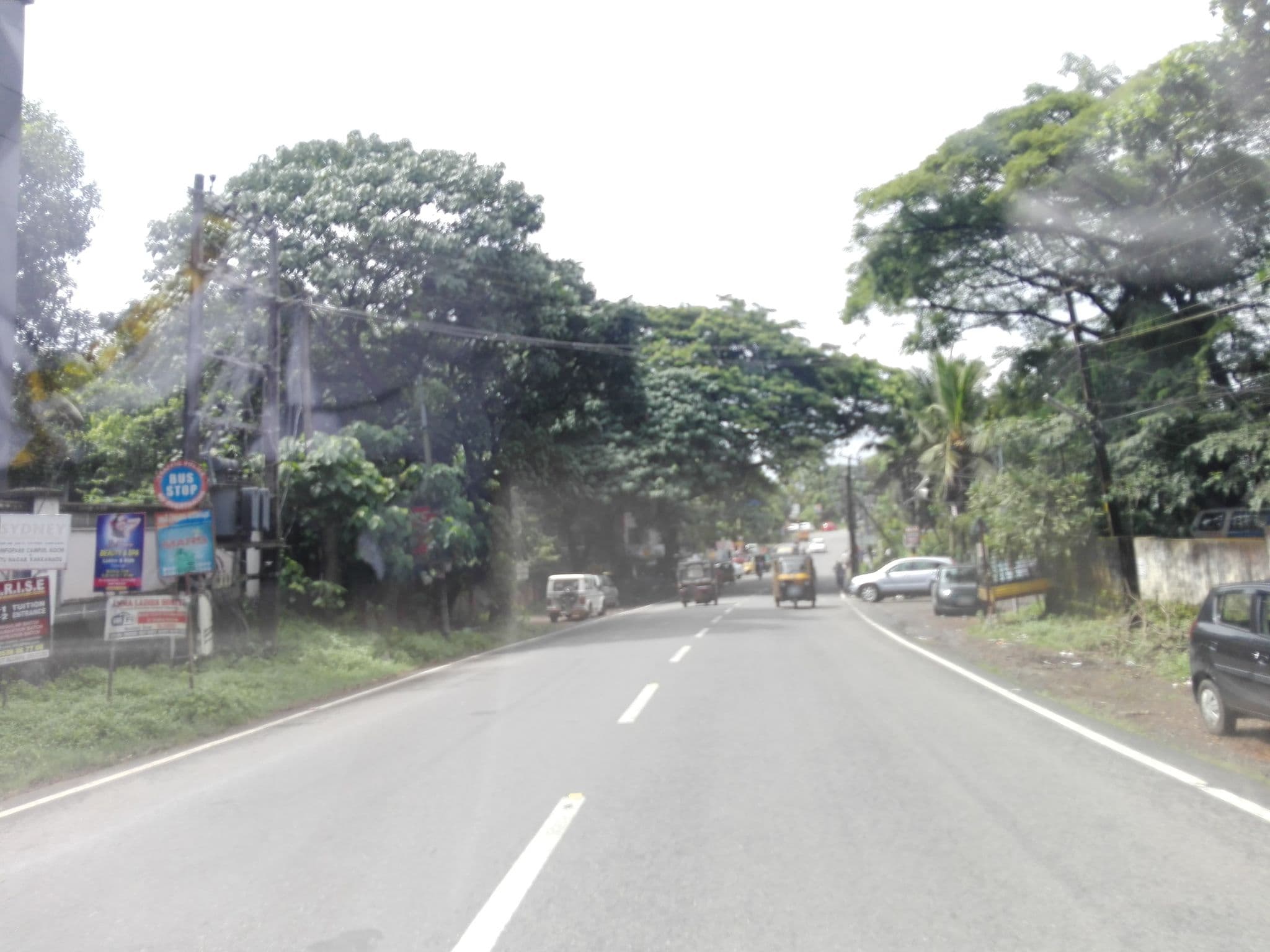 Street view near Kerala Public Works Department Working Women Hostel, Kakkanad — © arun6723 (CC BY-SA · Mapillary)