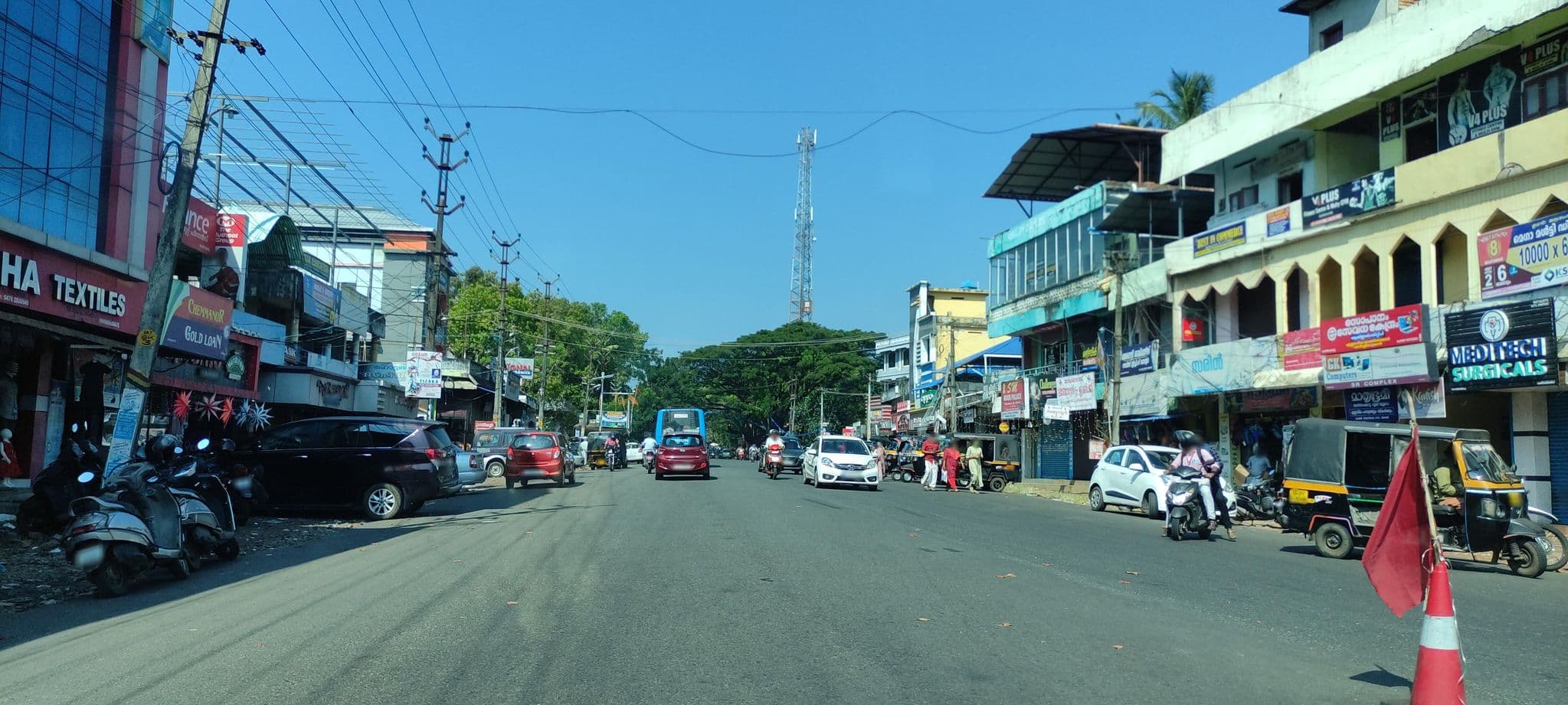 Street view near Bakary, Thodiyoor — © V15 (CC BY-SA · Mapillary)