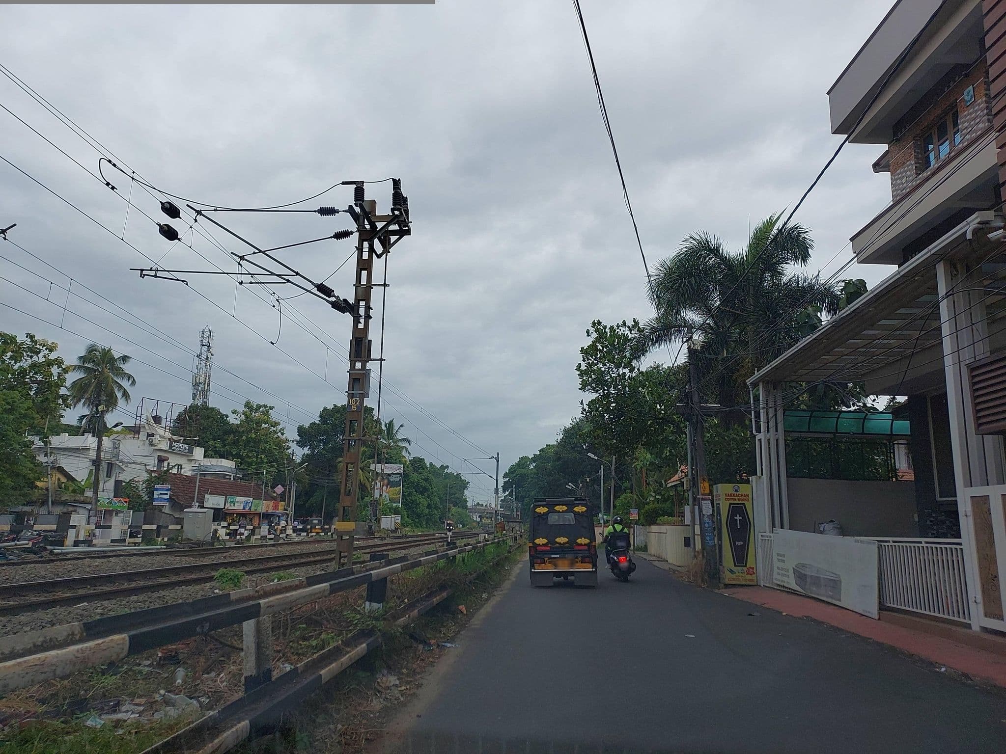 Street view near Hotel Vaishali, Mulavukad — © V15 (CC BY-SA · Mapillary)