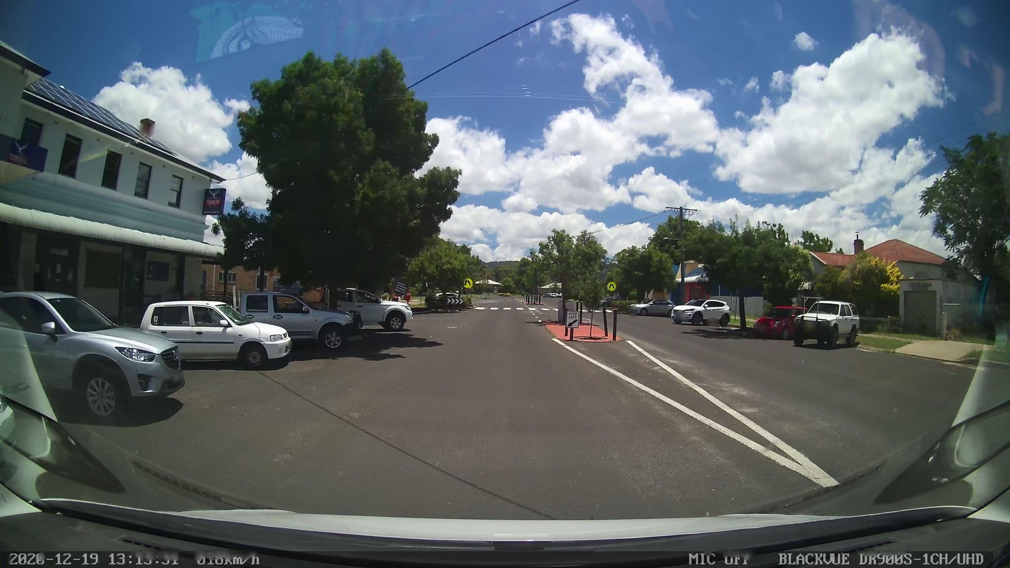Street view near Kootingal Hotel, Kootingal — © bob3bob3 (CC BY-SA · Mapillary)