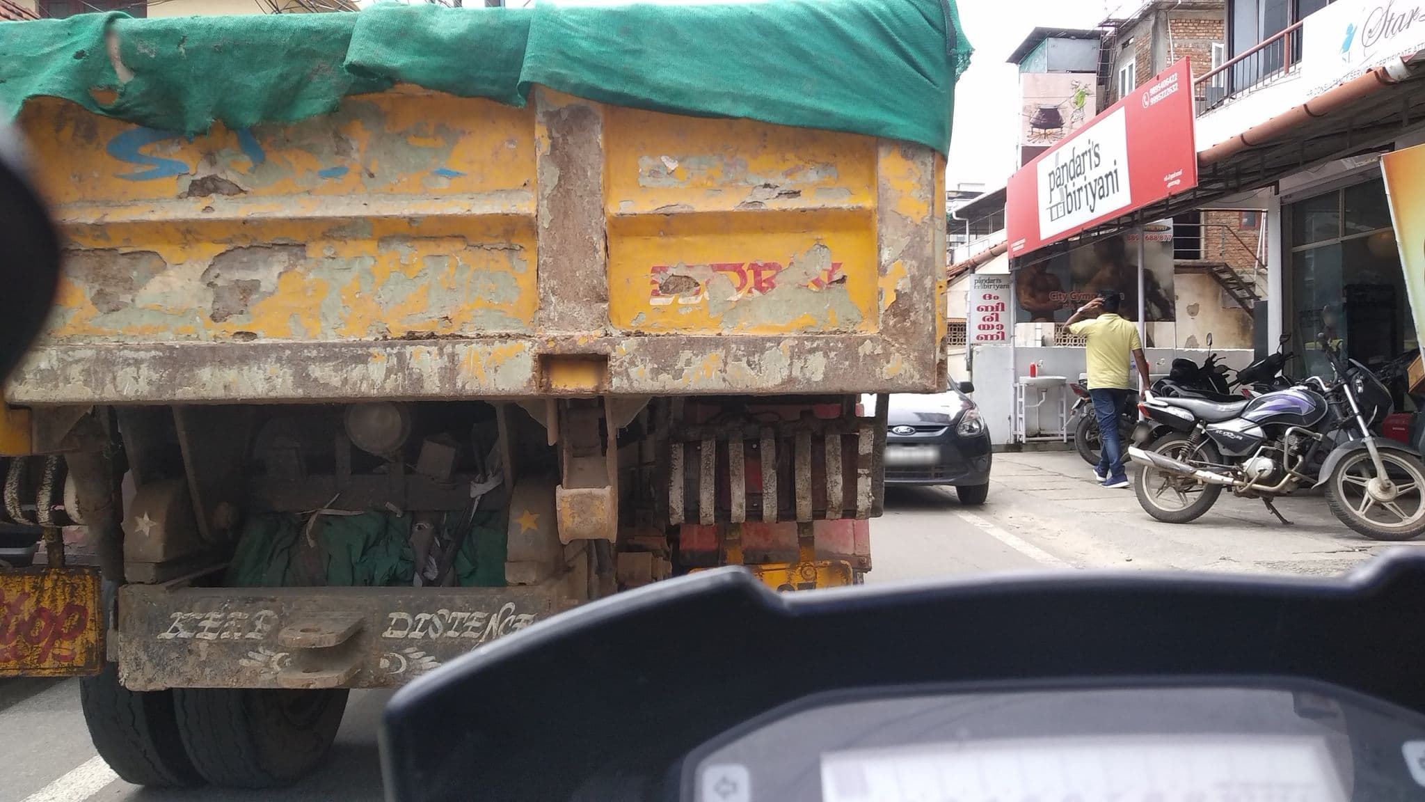 Street view near Hotel indian, Kanayannur