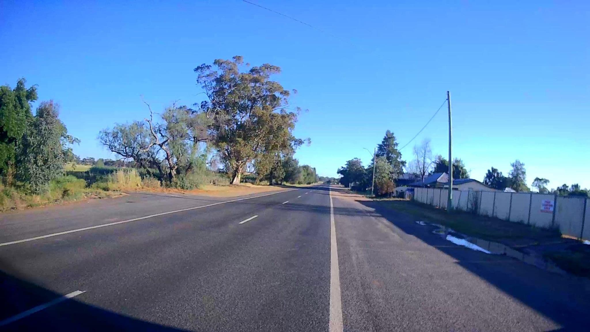 Street view near Tullamore Hotel Freecamp, Condobolin — © bob3bob3 (CC BY-SA · Mapillary)