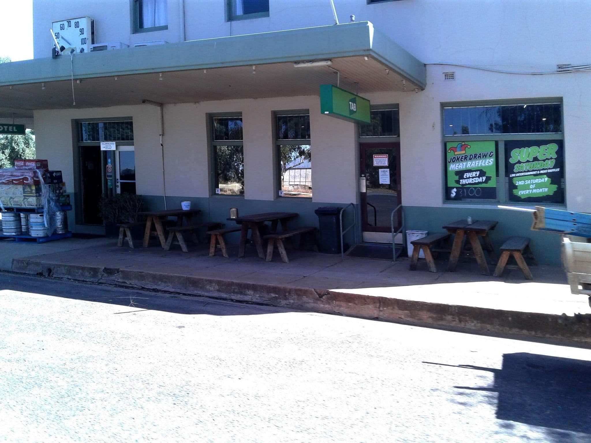 Street view near Tullamore Hotel, Condobolin — © bob3bob3 (CC BY-SA · Mapillary)