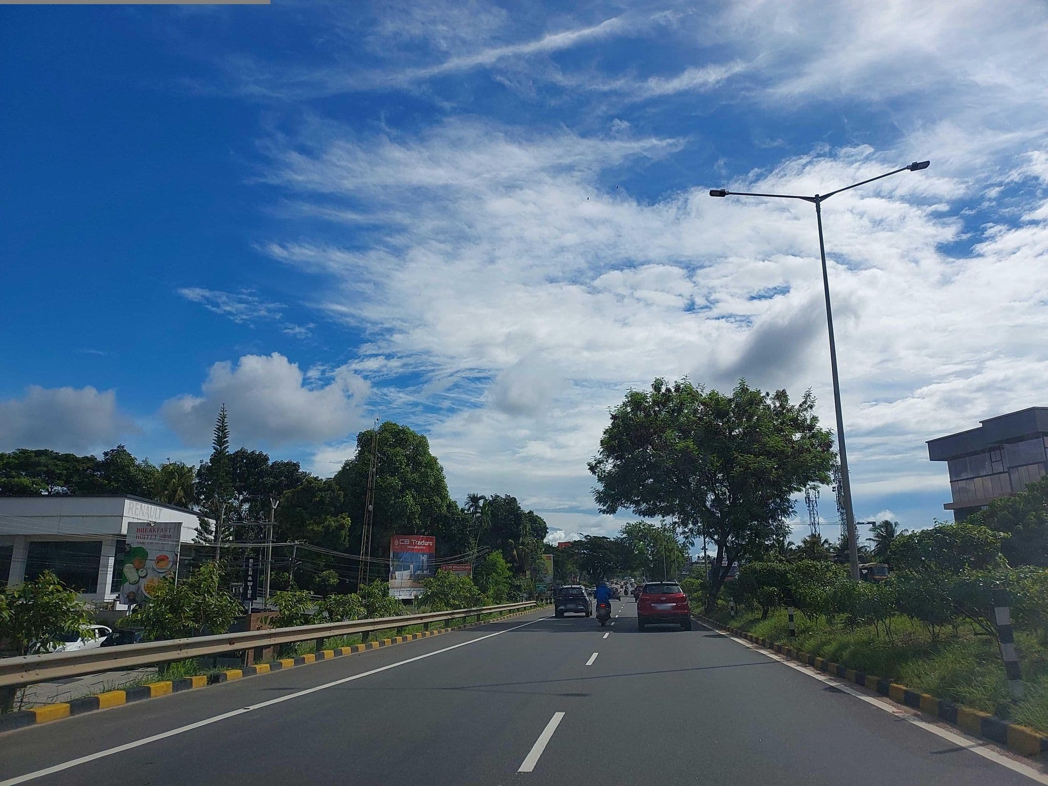 Street view near Hotel Sugar, Maradu — © V15 (CC BY-SA · Mapillary)