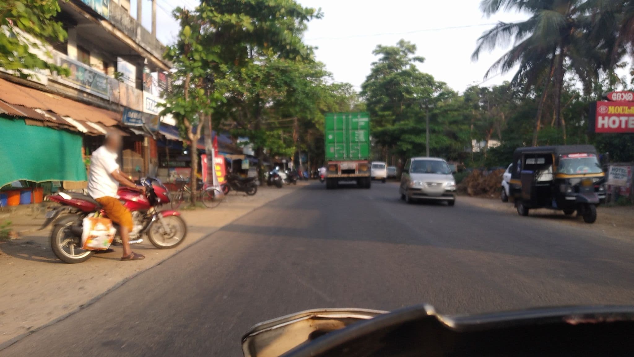 Street view near Moulana Hotel, Chendrappini — © jothishbabu (CC BY-SA · Mapillary)