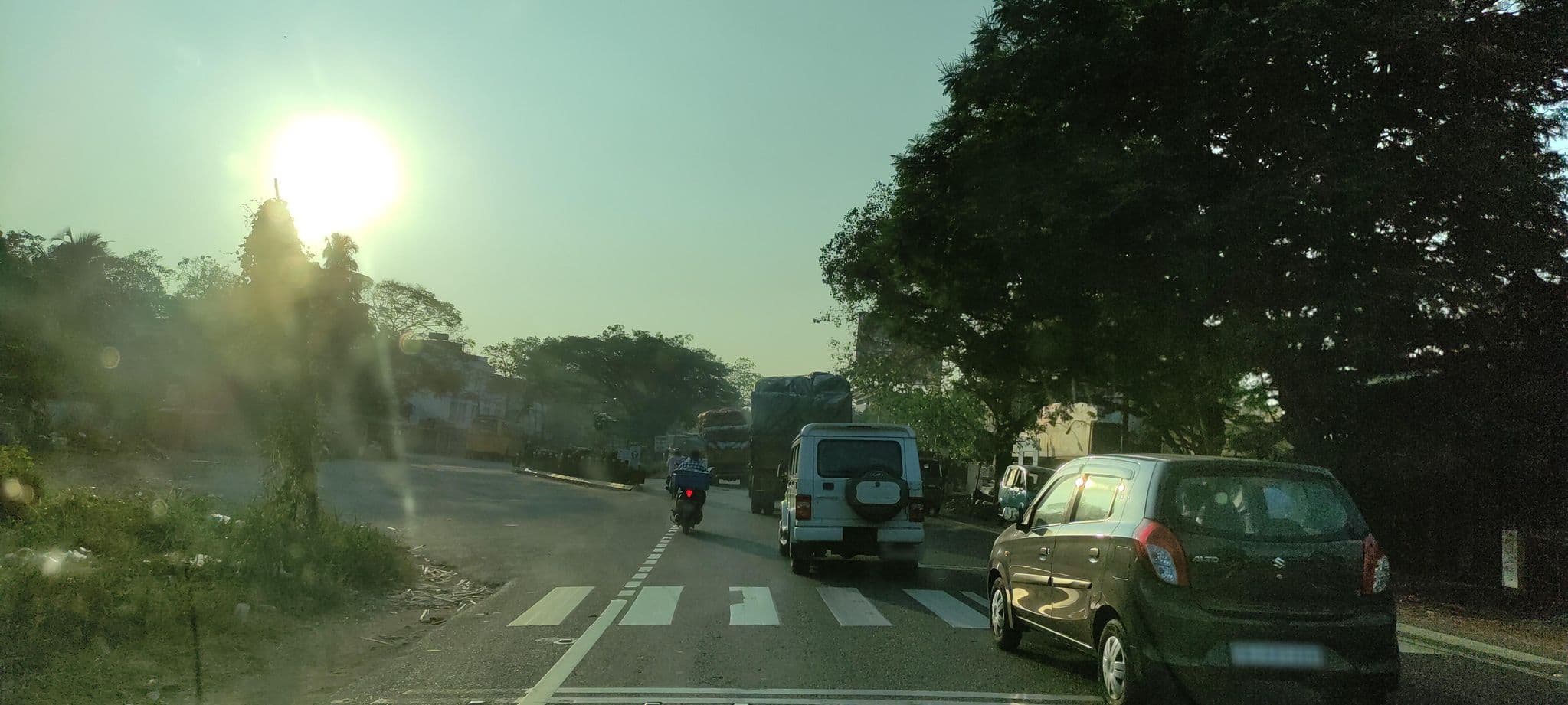 Street view near Devu Hotel, Haripād — © V15 (CC BY-SA · Mapillary)