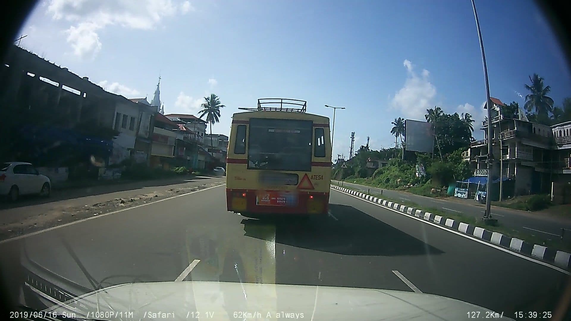 Street view near Pudukad Fast Food, Puthukkad — © johnichan (CC BY-SA · Mapillary)