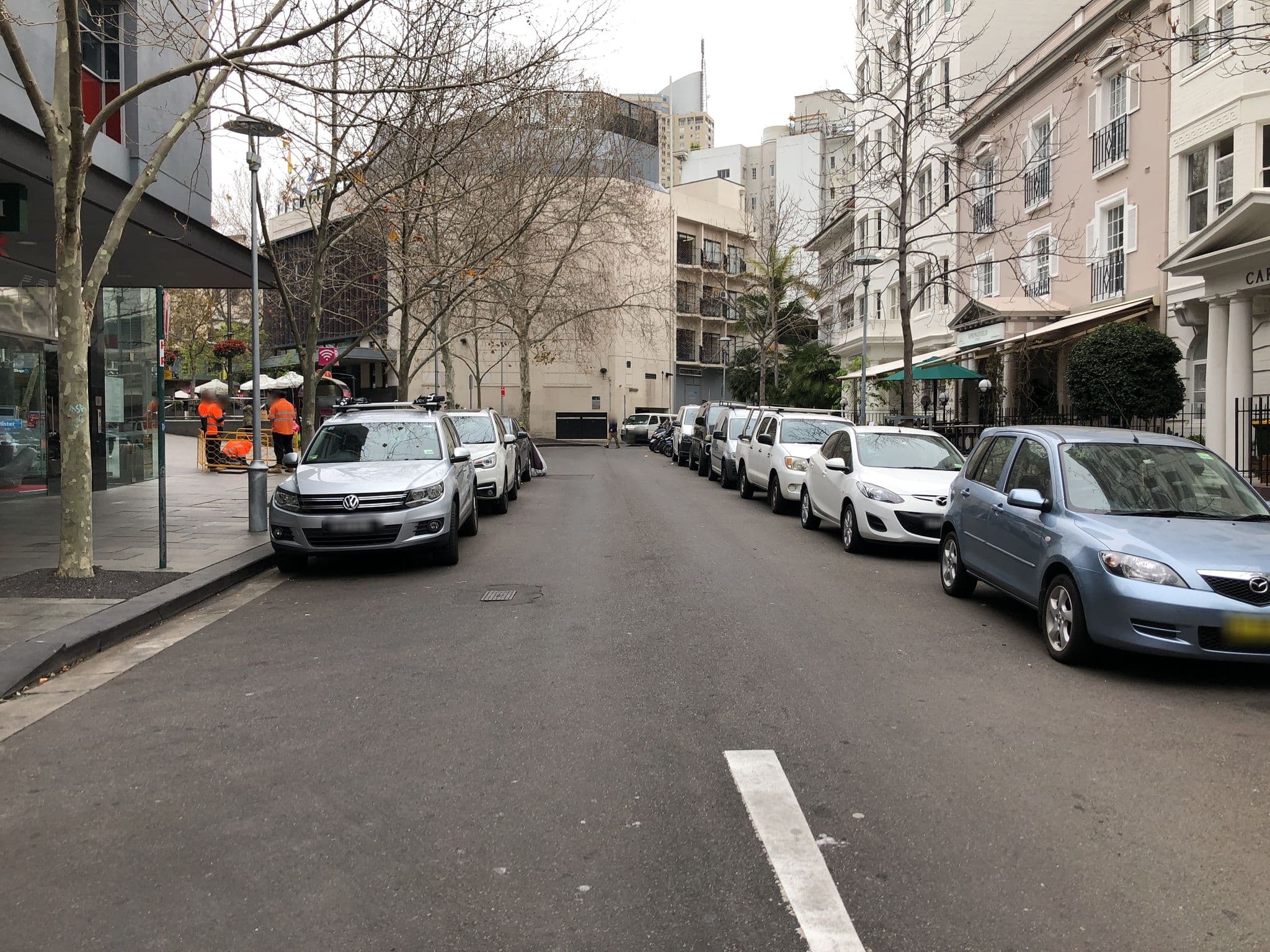 Street view near No.9 Springfield, Elizabeth Bay — © bswatkins (CC BY-SA · Mapillary)