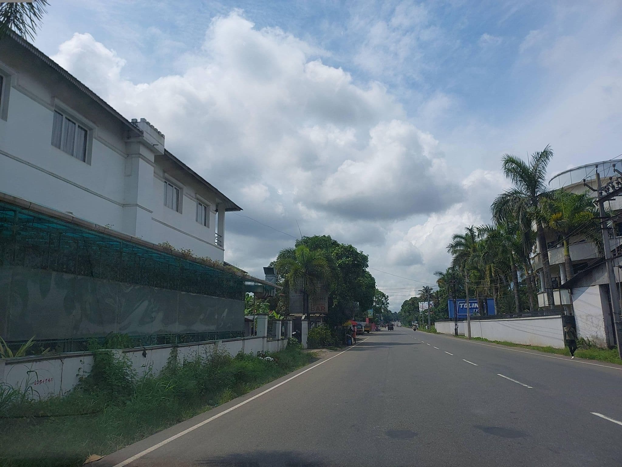 Street view near Sreevalsam Residency, Martūru — © V15 (CC BY-SA · Mapillary)