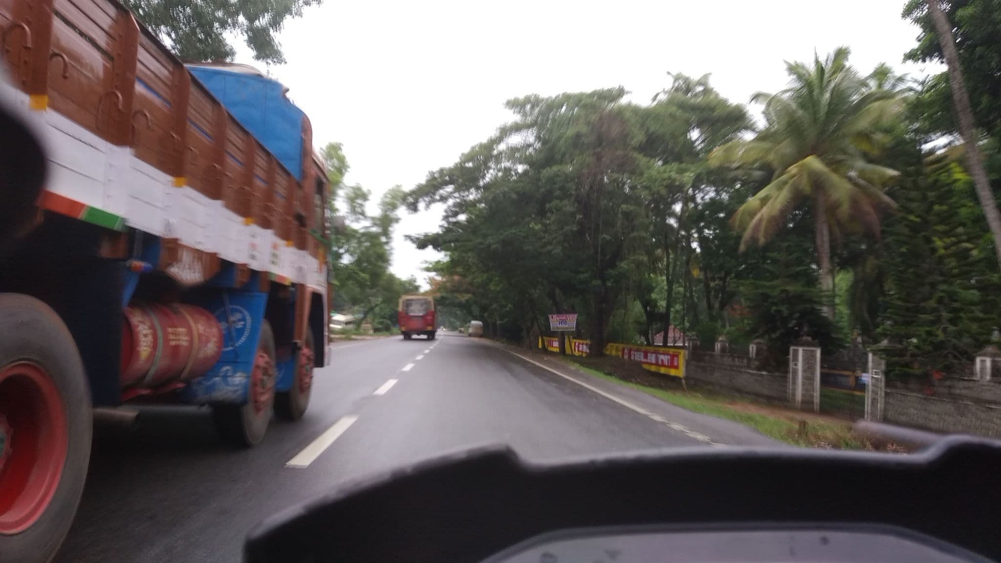 Street view near Sivaa Beach Hotel, Chavara — © jothishbabu (CC BY-SA · Mapillary)