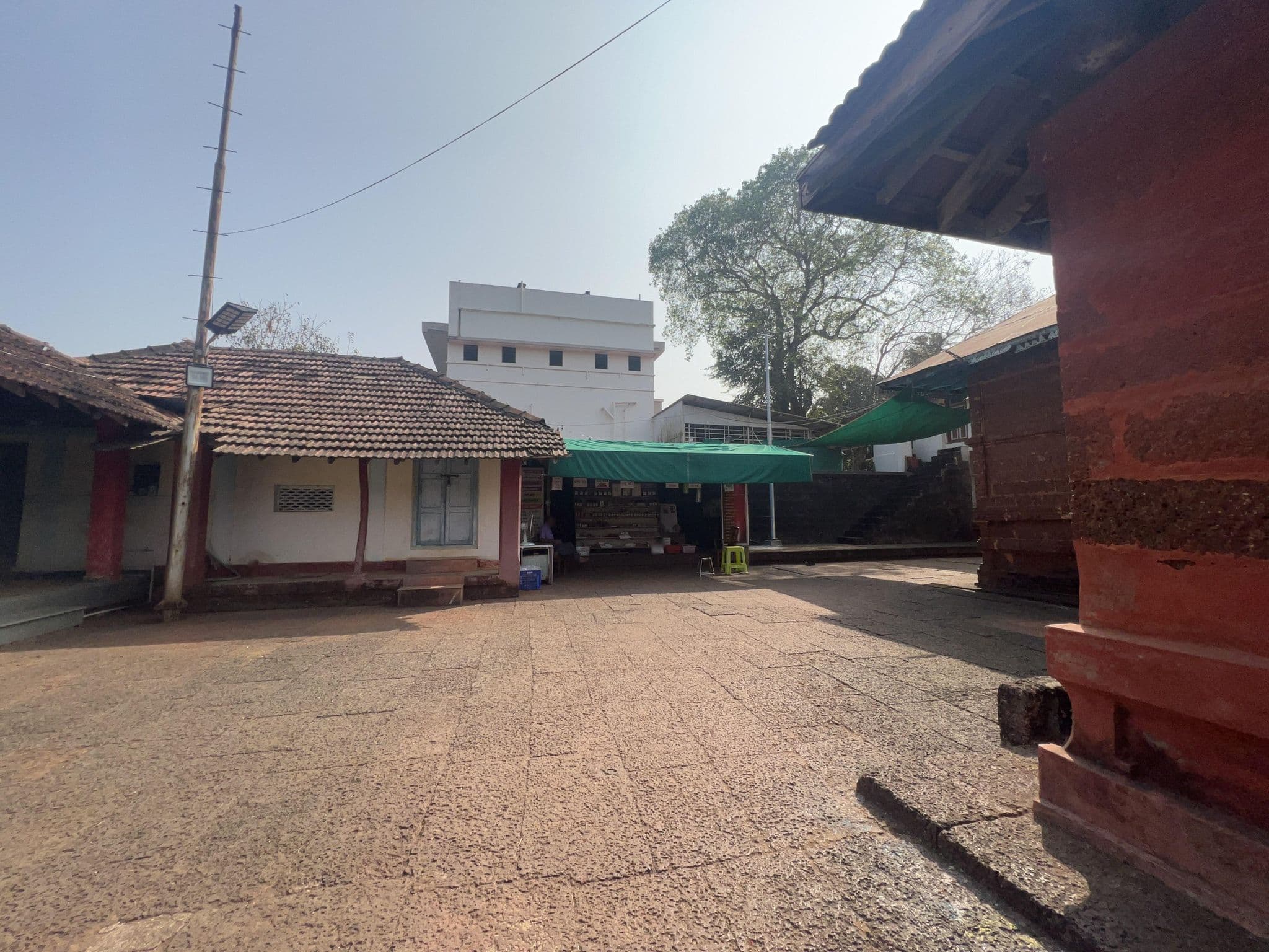 Street view near Kanakaditya Mandir Trust, Karle — © AdyaTawde_2108 (CC BY-SA · Mapillary)