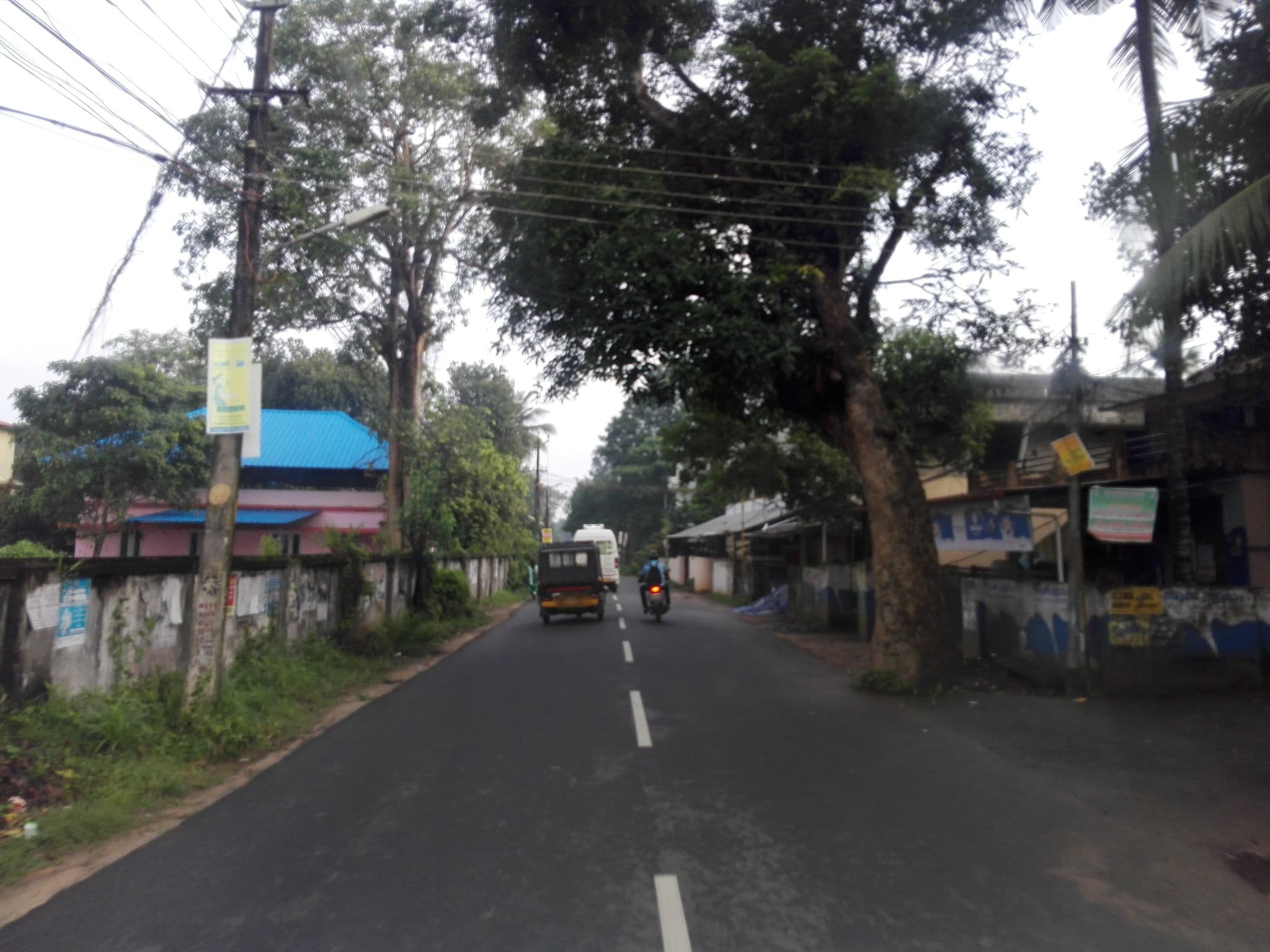 Street view near Ladie's Hostel of Ayurveda College, Kureekkad — © arun6723 (CC BY-SA · Mapillary)