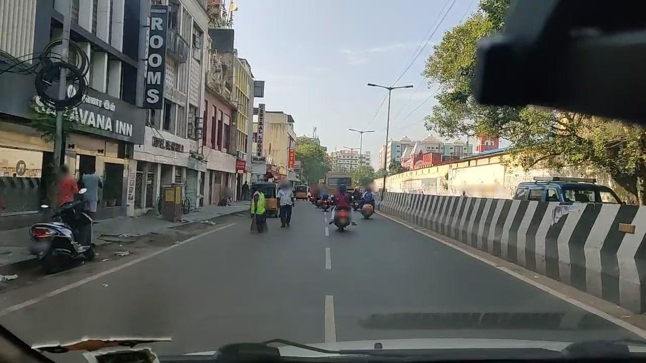 Street view near Kerala Lodge, Chennai — © roadroid (CC BY-SA · Mapillary)