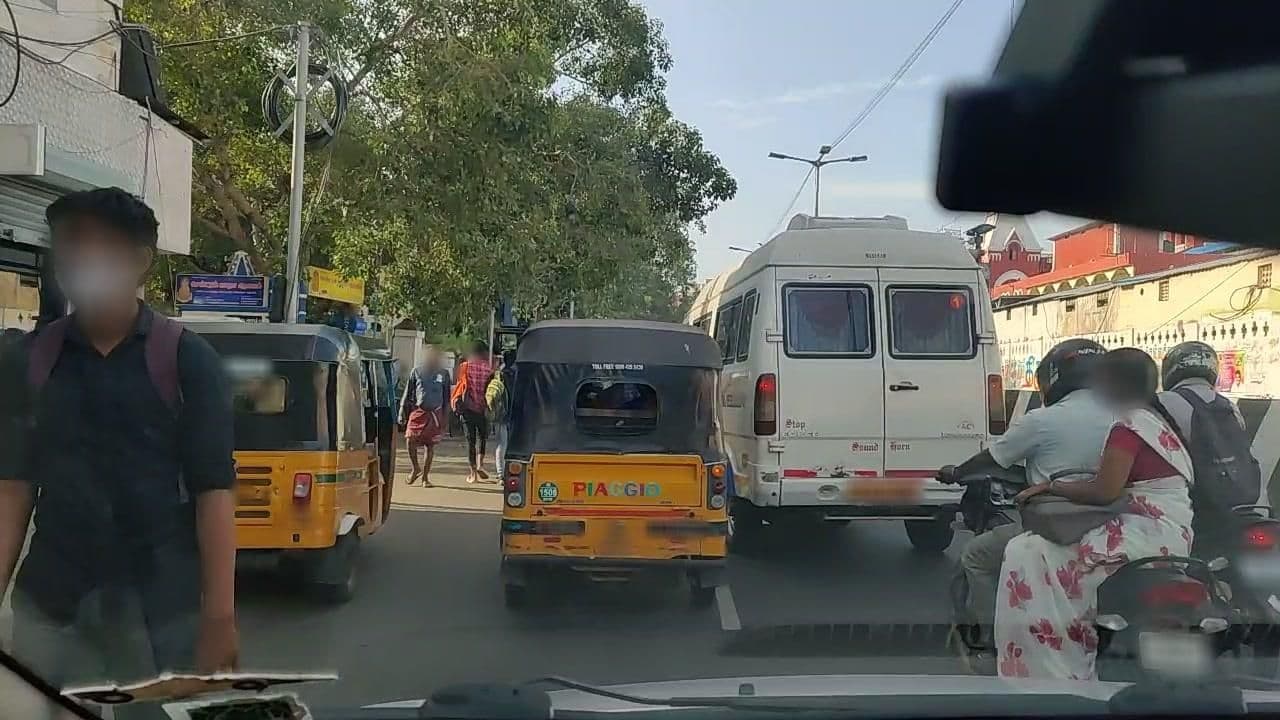 Street view near Hotel Sakthi, Chennai — © roadroid (CC BY-SA · Mapillary)